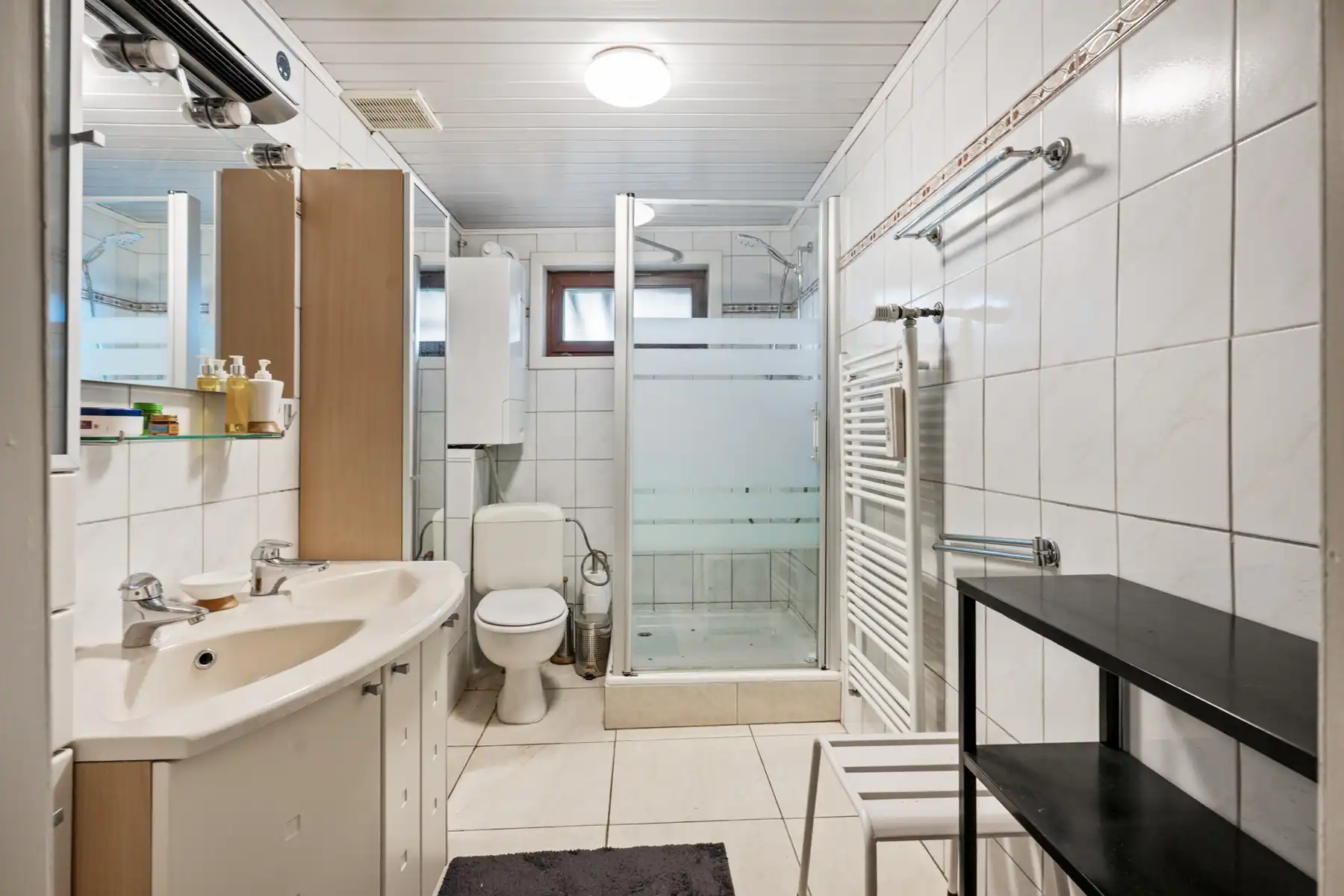 Charmante halfopen woning met polyvalent bijgebouw foto 18