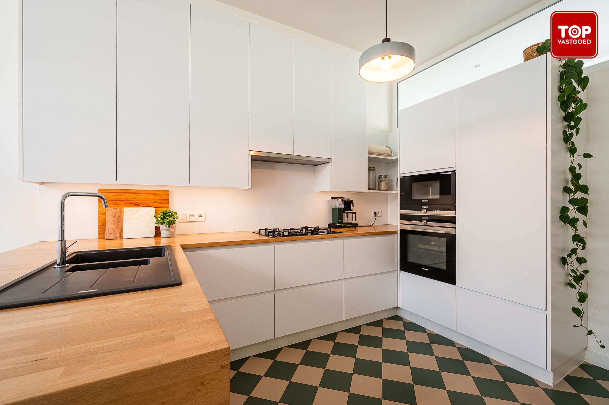 Instapklare en lichtrijke woning met zonnige tuin nabij het centrum van Gent. foto 5