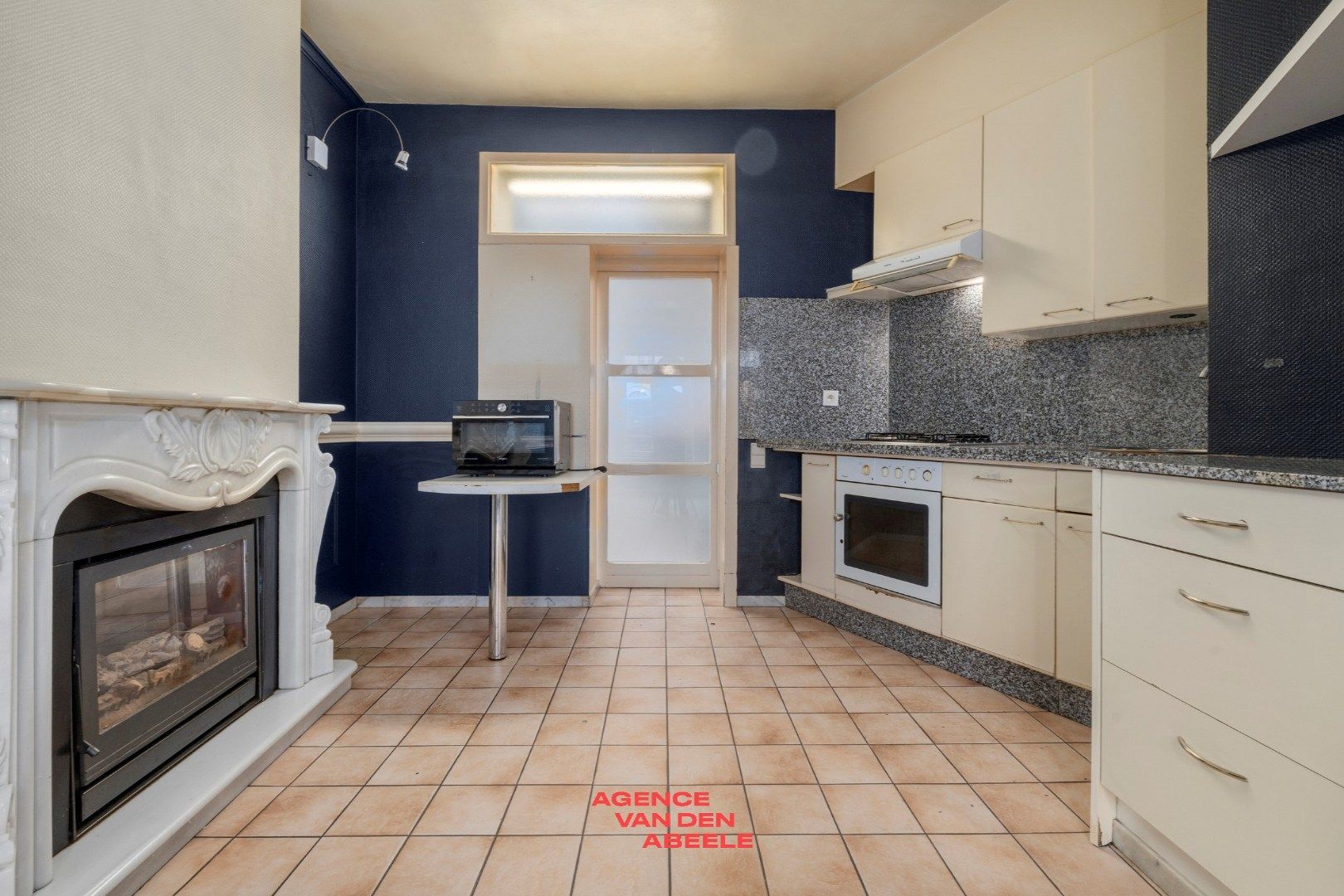 Schitterend gelegen te renoveren woning met 3 slaapkamers  foto 4