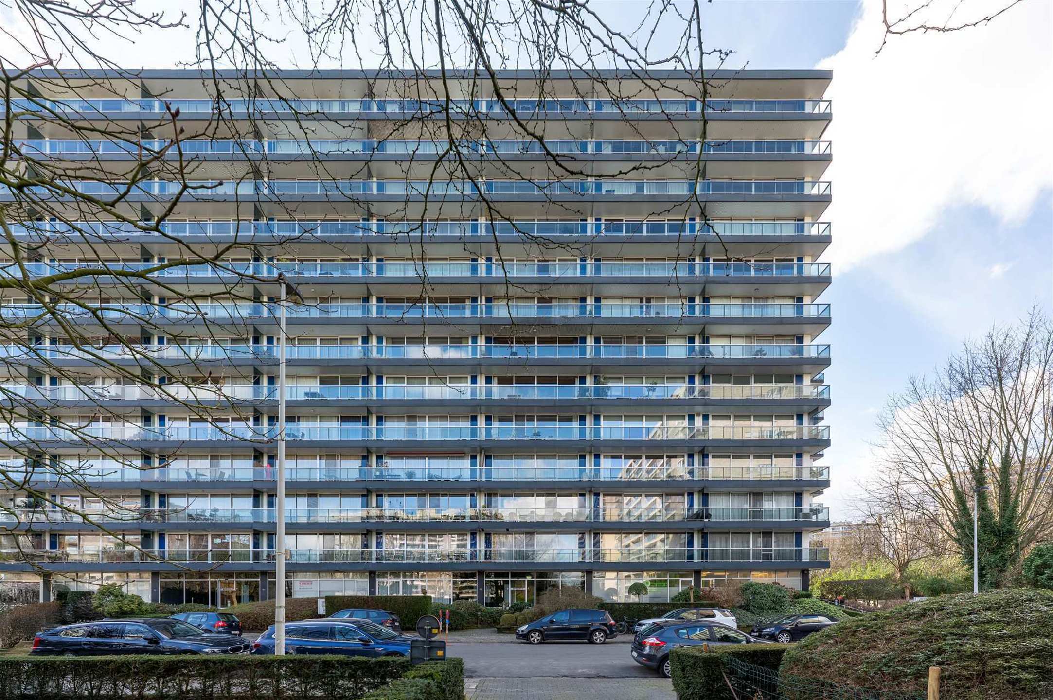 KWALITATIEF GERENOVEERD 3 SLKR APPARTEMENT MET TWEE TERRASSEN OP TOPLOCATIE IN BERCHEM foto 27