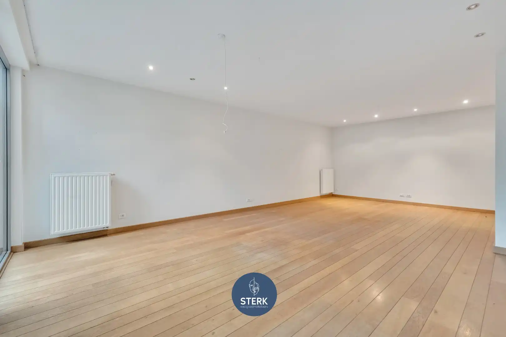 GELIJKVLOERS APPARTEMENT MET 2 SLPKS IN 'HET MOOISTE DORP VAN VLAANDEREN' !  foto 9
