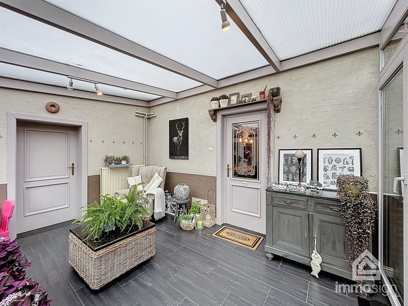 Landelijk wonen in Oudsbergen, omringd door weiland met paardenstallen! foto 9