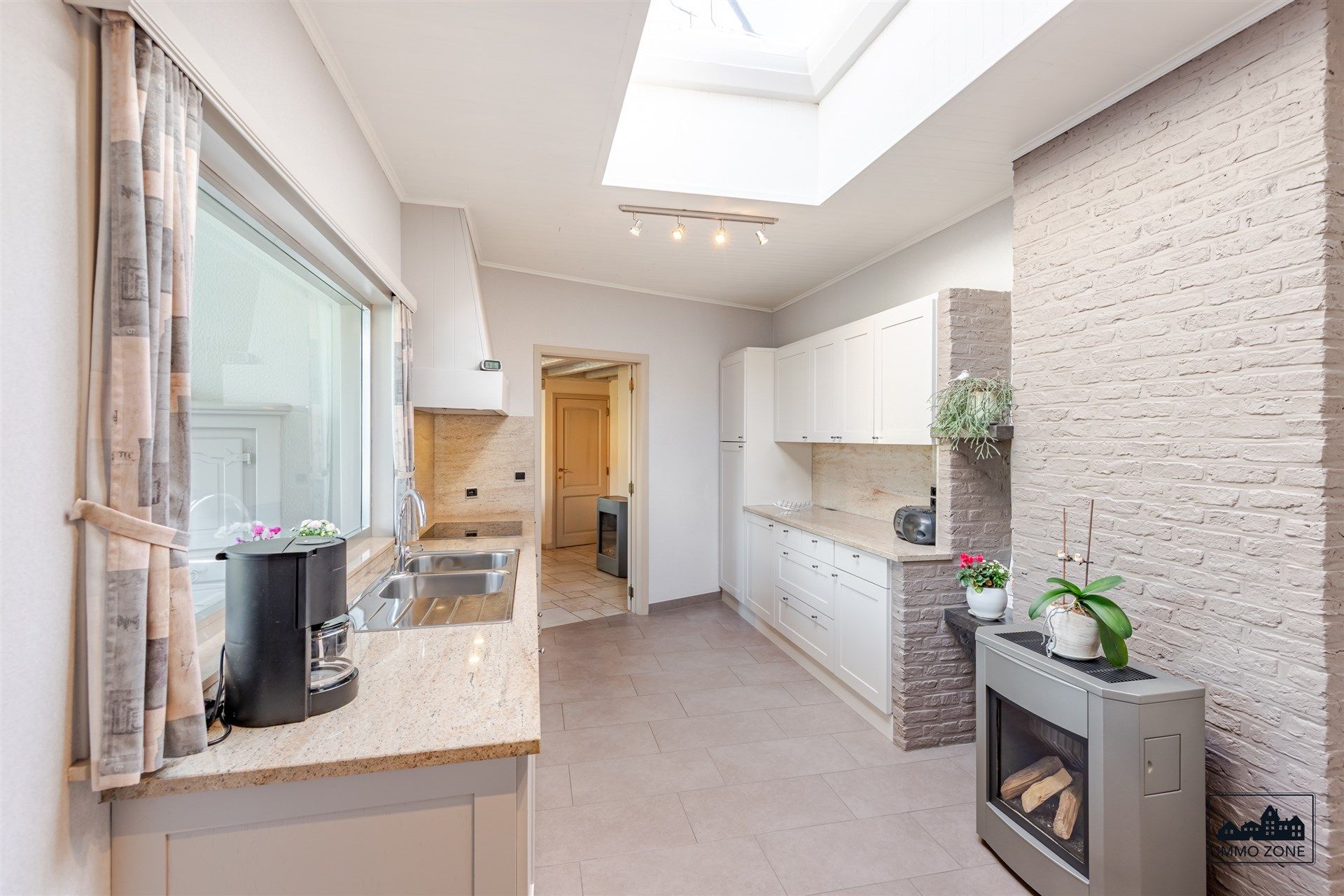 Ruime halfopen woning met uitbreidingspotentieel in Hamme! foto 7