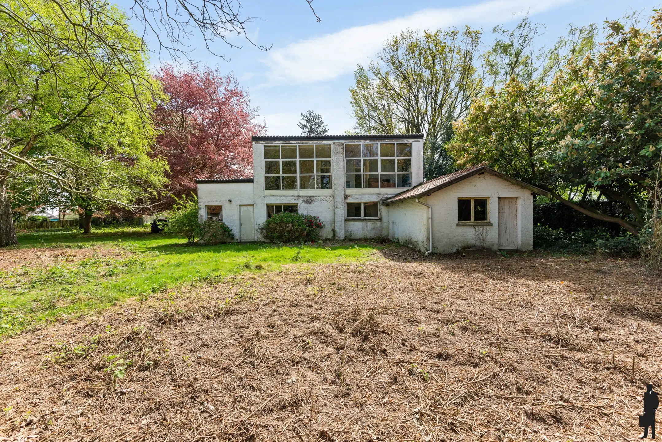 Te renoveren zonevreemde woning op perceel van ca. 6685 m² foto 7