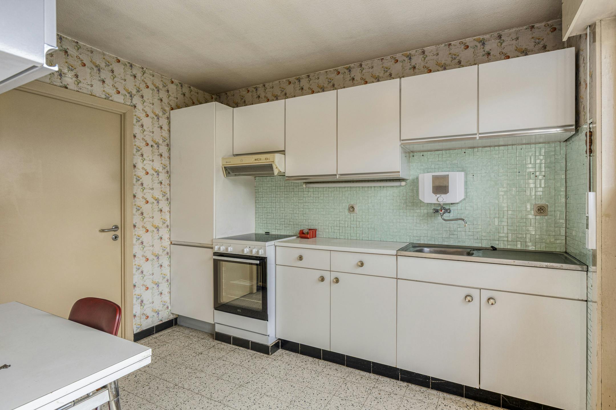 Woning met 4 slaapkamers, tuin en garage te Veurne op 521m². foto 12