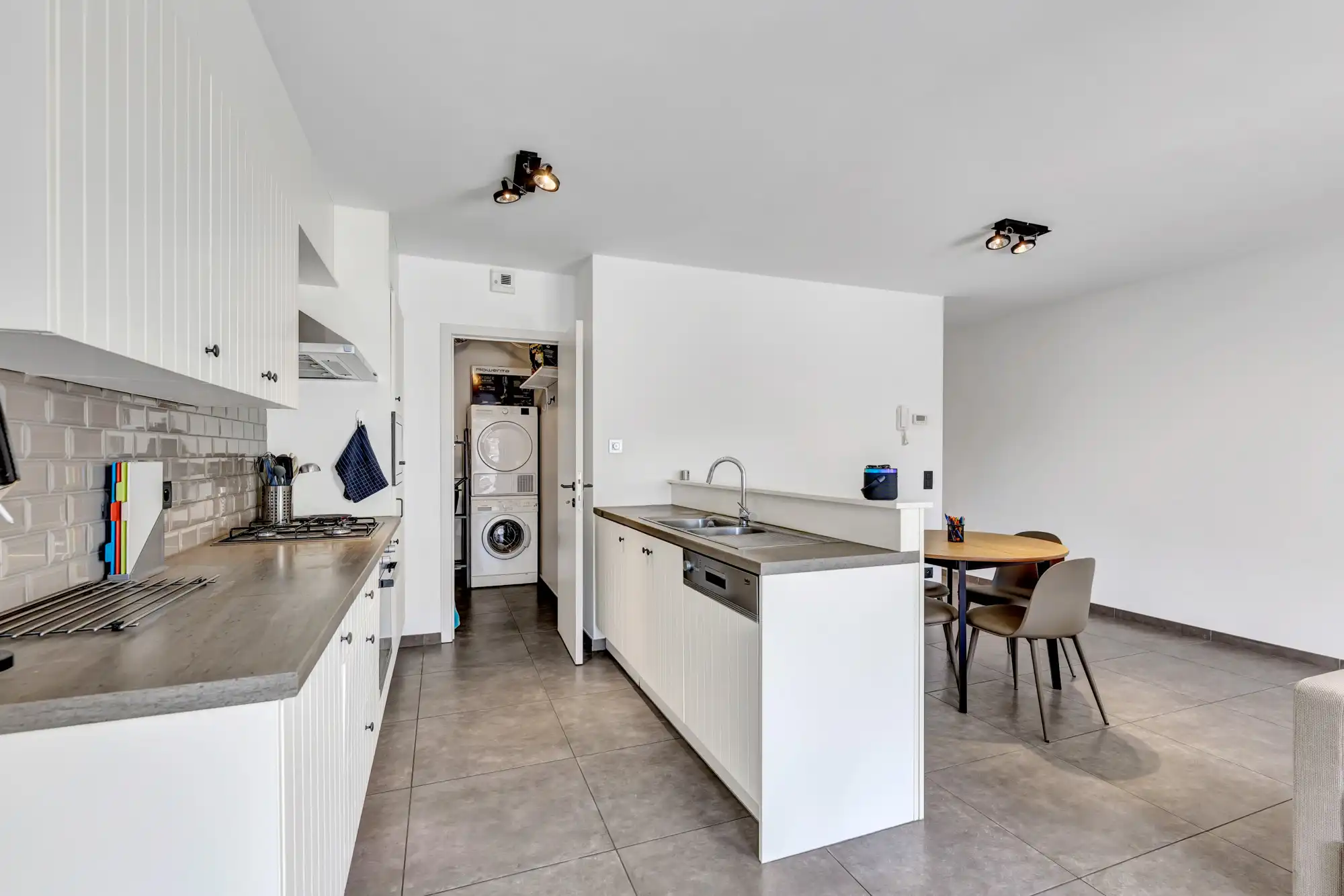 Energiezuinig appartement met groot terras foto 12