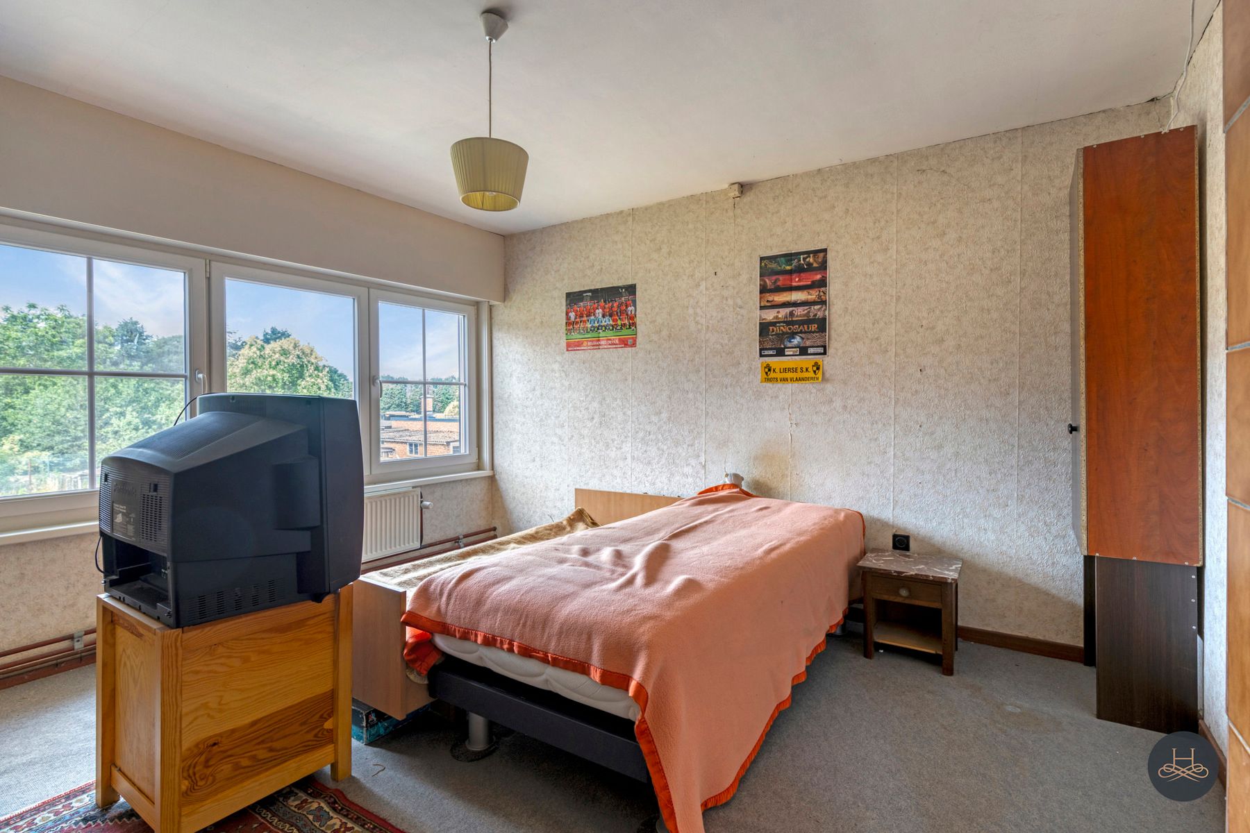 Te renoveren ruime woning met grote tuin en terras foto 16