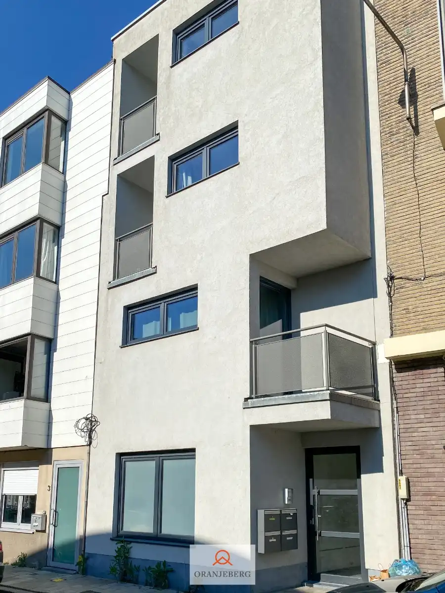 Gelijkvloers appartement met privétuin foto 3