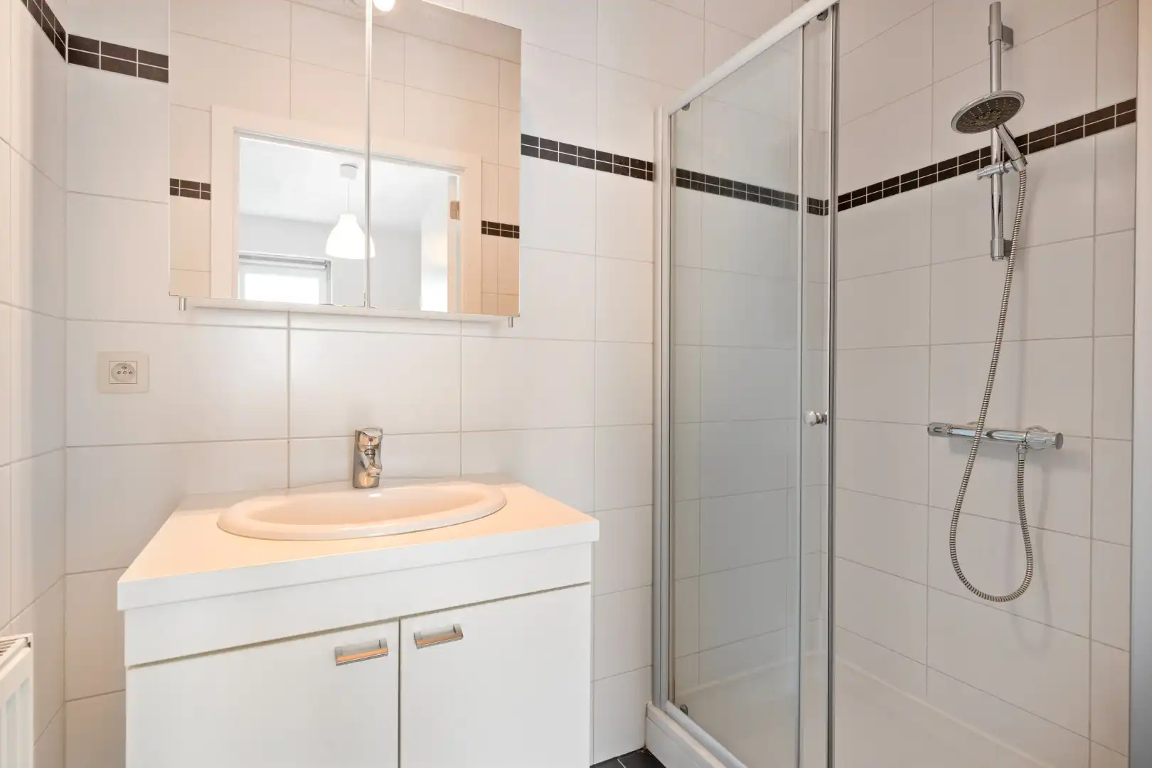 Rustig en zonnig gelegen appartement met 1 slpk en autostaanplaats in Herentals-centrum ! foto 10