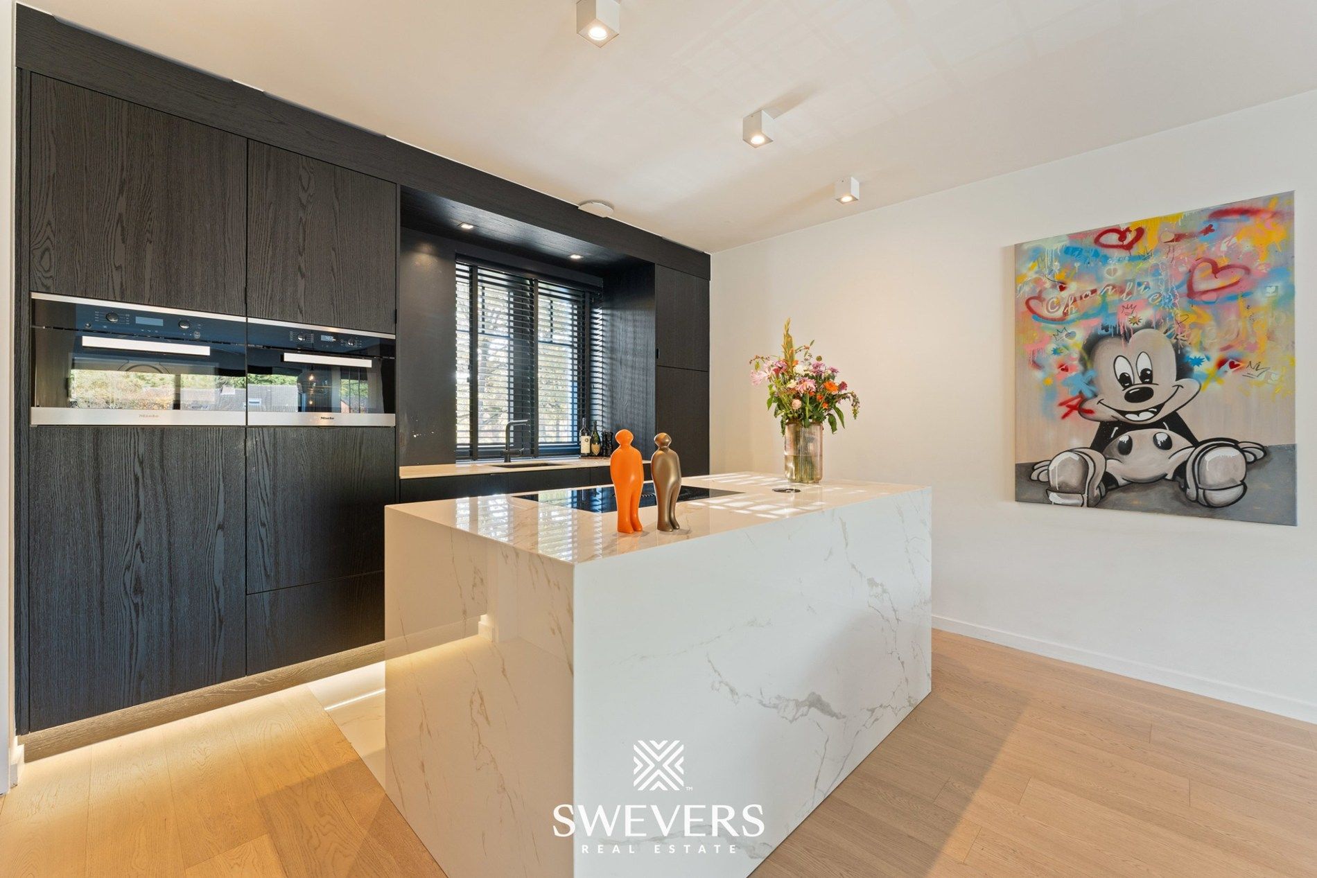 Luxueus villa-appartement in het centrum van Bolderberg foto 17