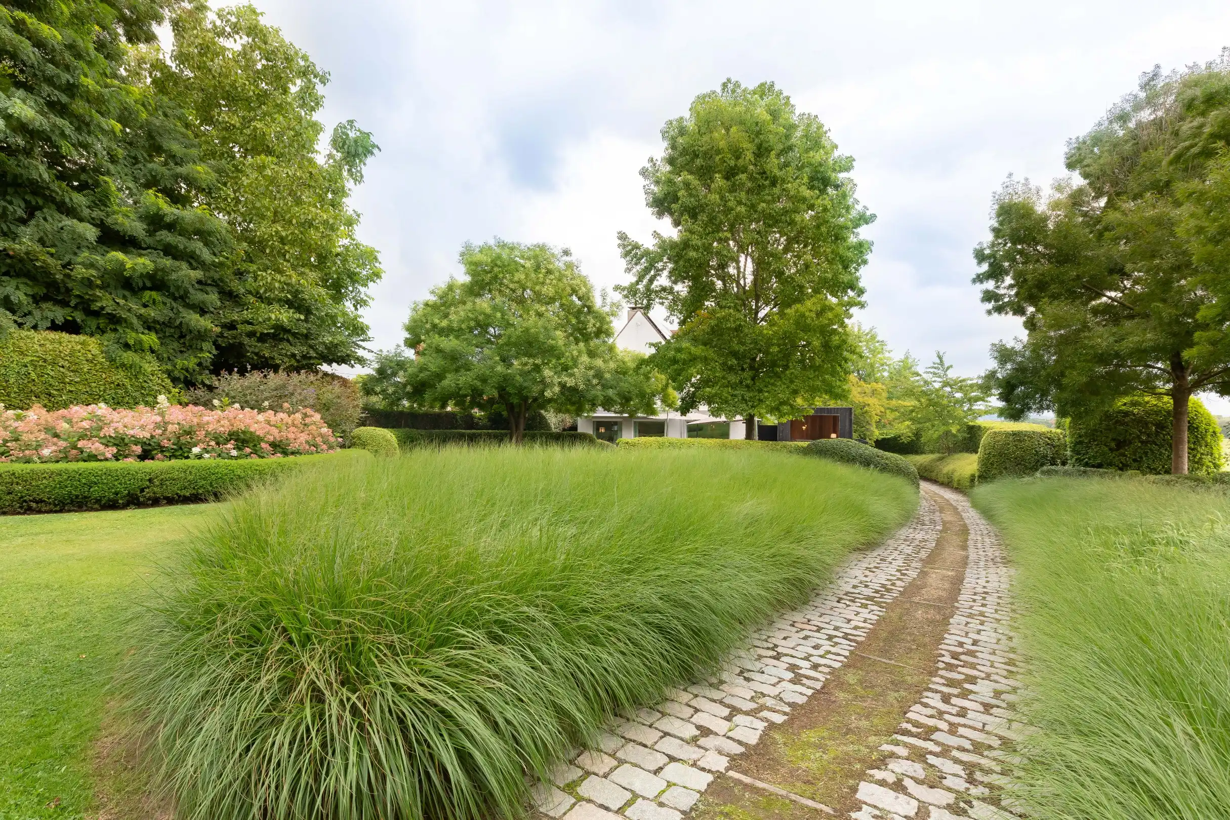 Prachtige ruime villa met parktuin en zwemvijver in Oud-Heverlee foto 17