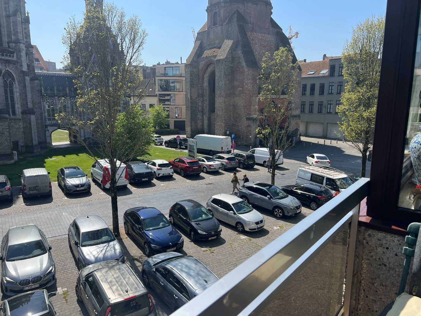 Geriefelijke en instapklaar appartement op zeer goede ligging! foto 9