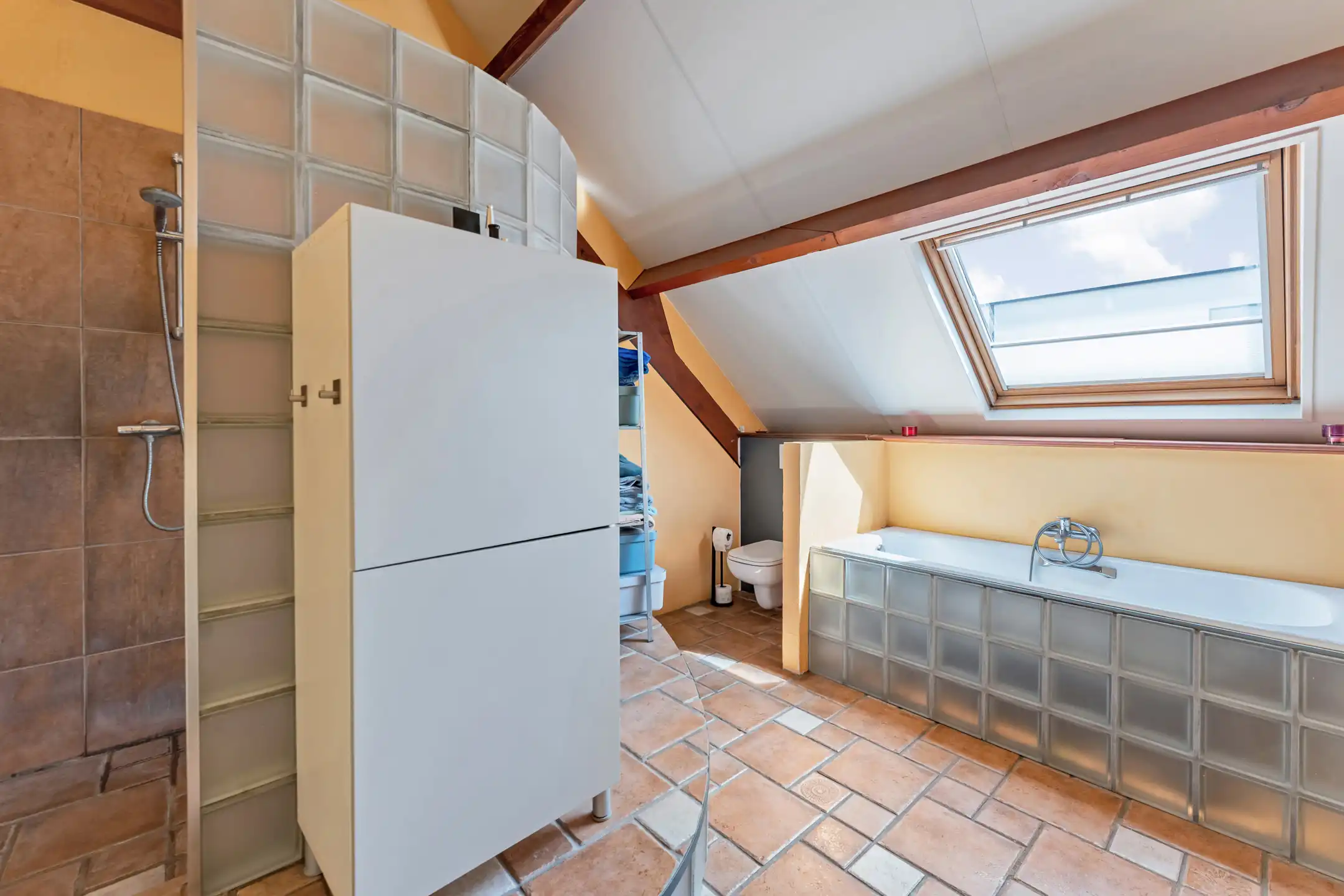 Karakteristieke woning met 4 slpk, bureel op 11a10ca foto 15