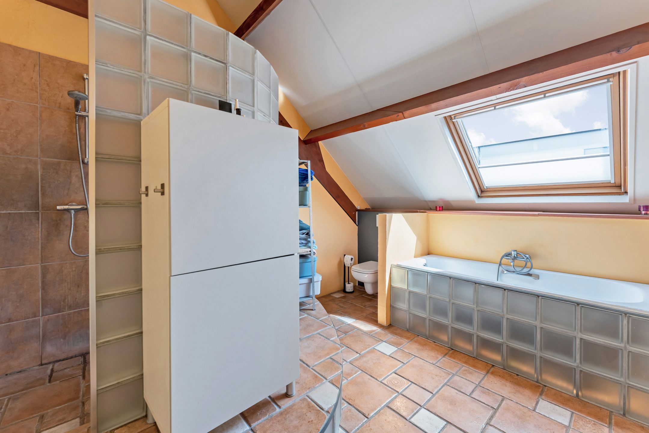 Karakteristieke woning met 4 slpk, bureel op 11a10ca foto 15