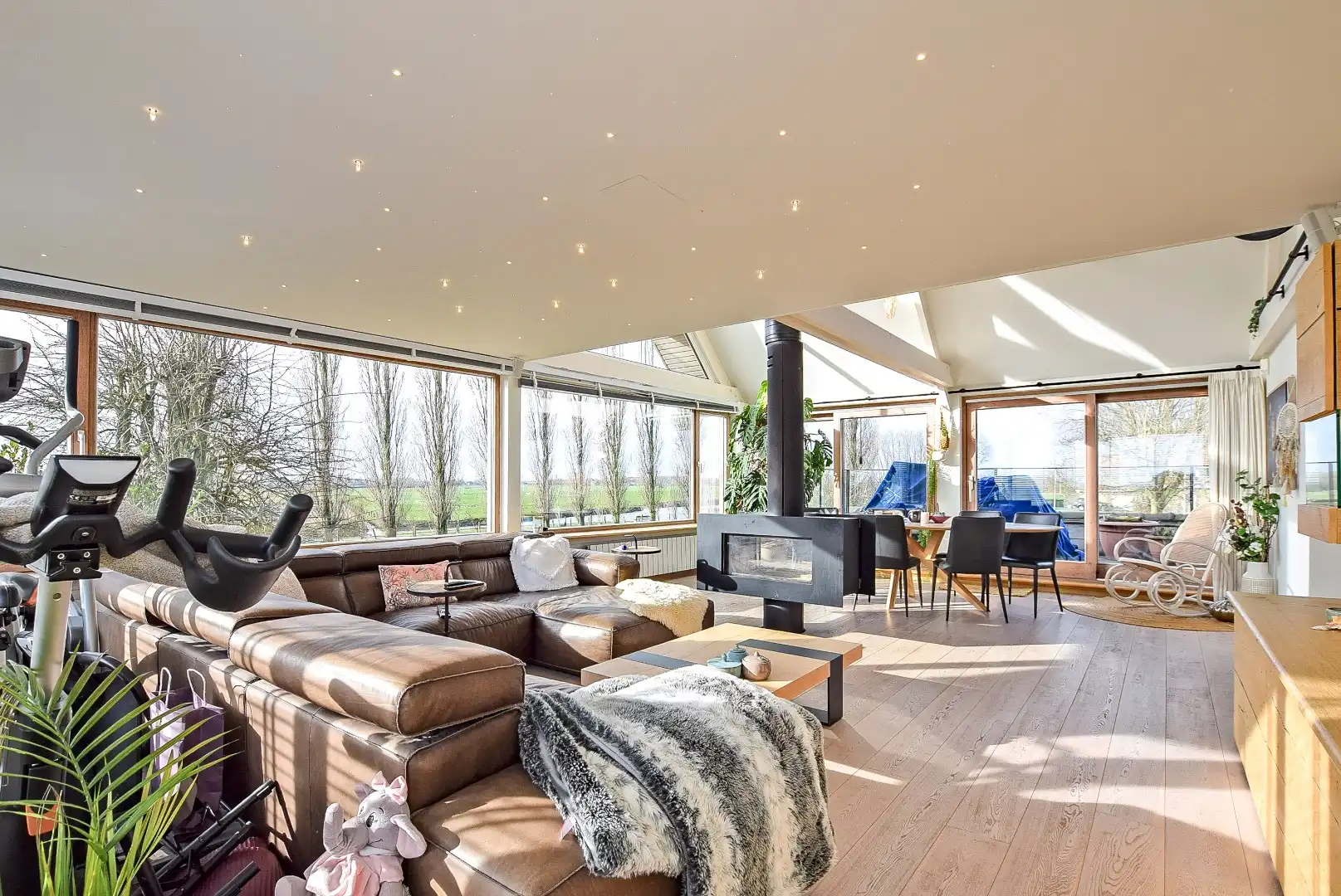 Restaurant met privéwoning en 2 B&B-kamers op 4.370 m² foto 21