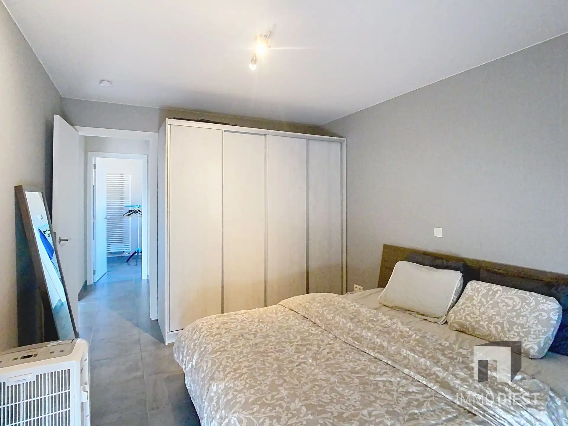 Een appartement waar comfort en ligging samenkomen. foto 11