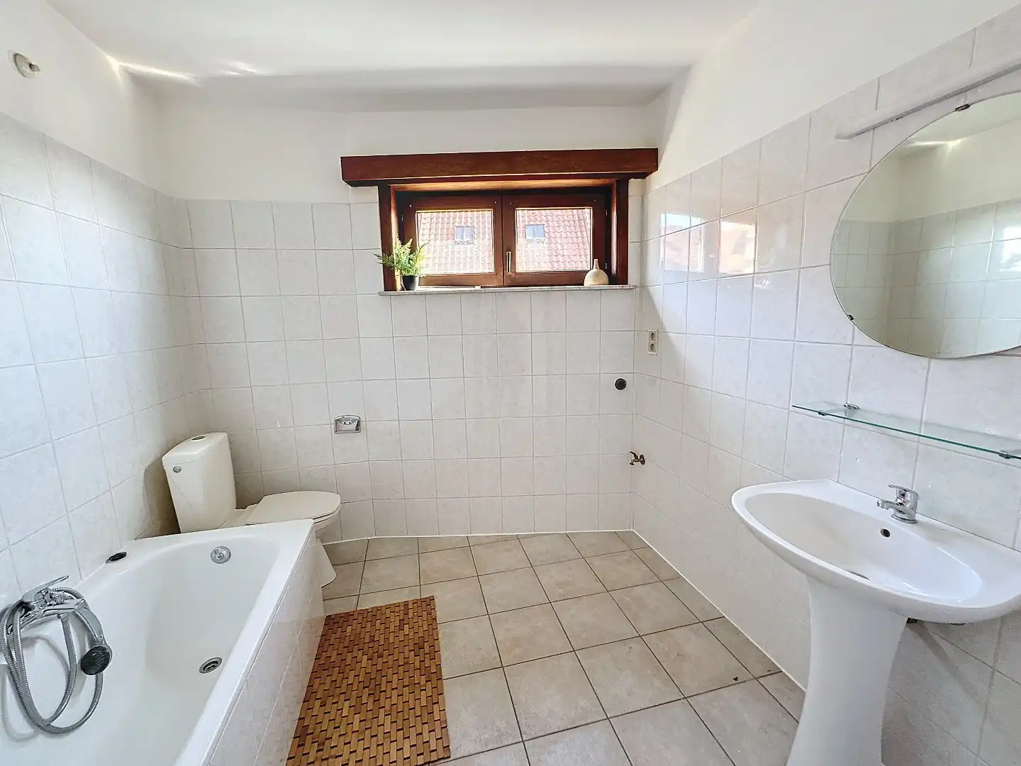 Gezellig appartement met 2 slaapkamers in het hart van Otegem foto 7