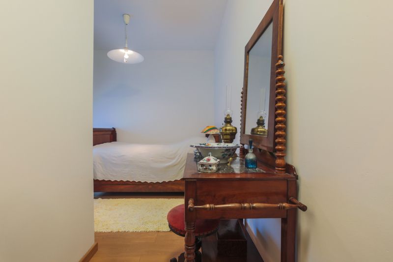 Prachtig Art-Deco-burgerhuis, met 3 slaapkamers, bureau, garage, tuin....(vloerverwarming, zonneboiler,elektr. goedgekeurd...) foto 14