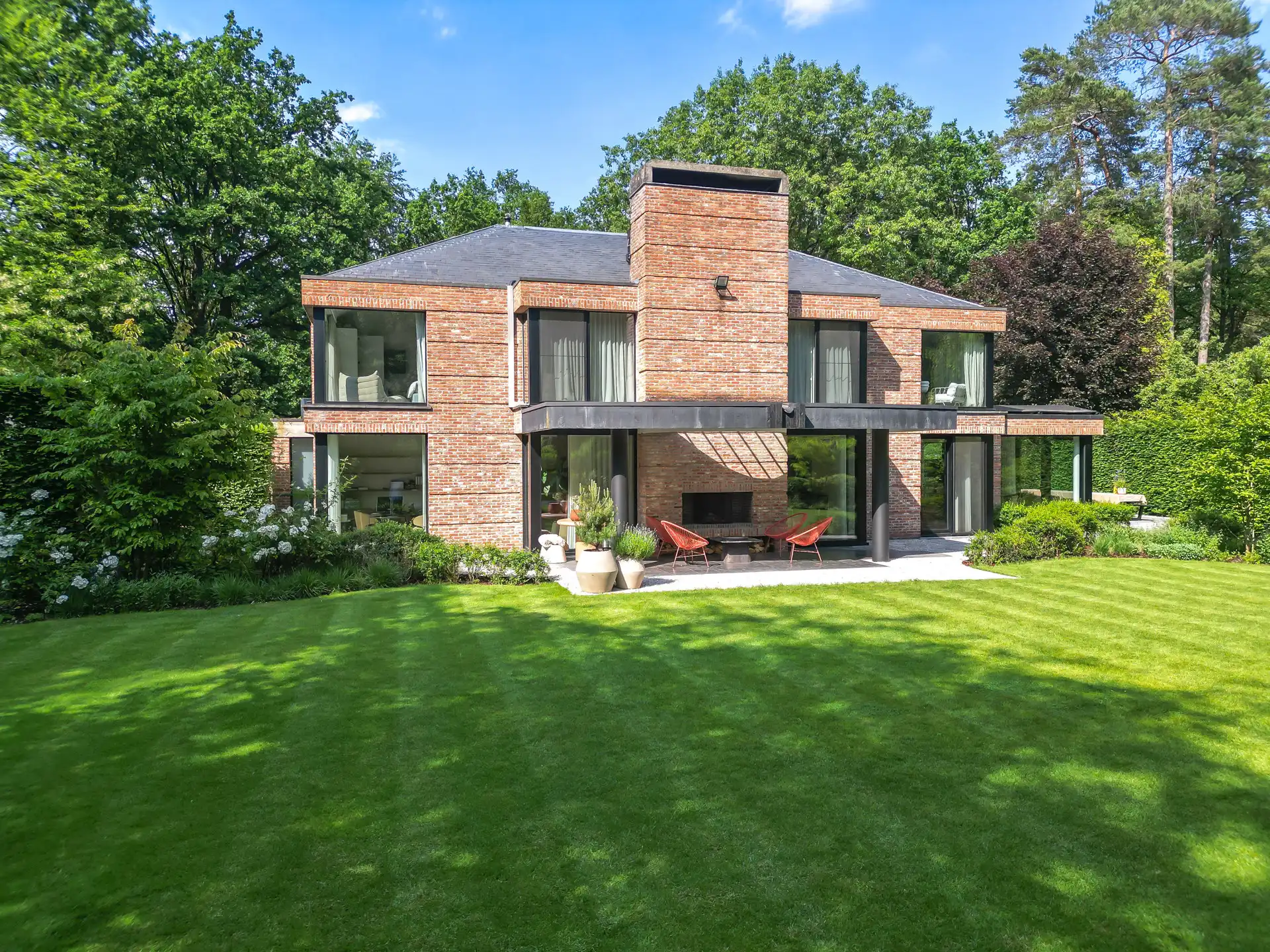 Architectenvilla met zwembad en ZW tuin in Hof Ter Linden foto 34