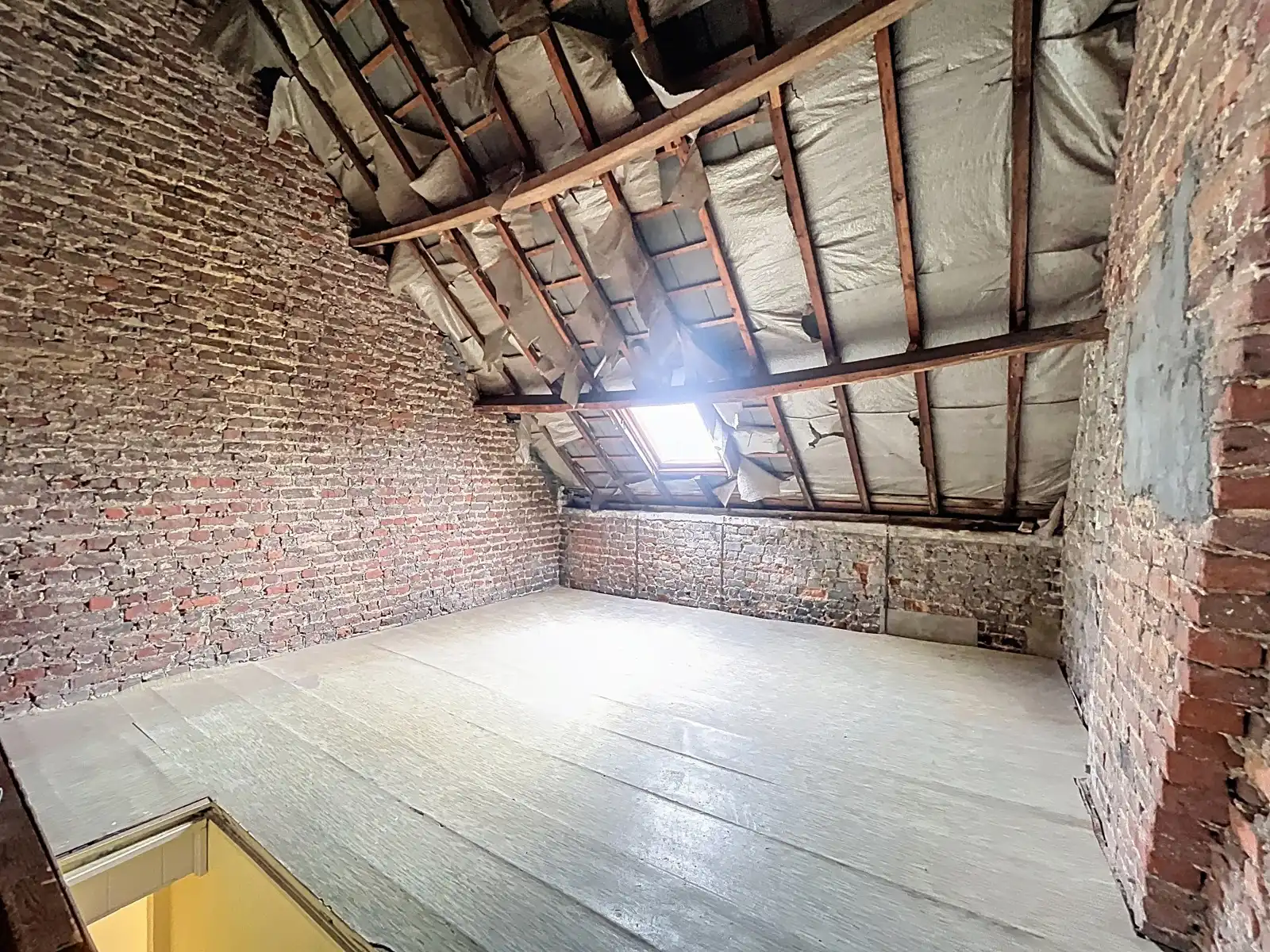 Charmante stadswoning met 3 SLPK én Tuin, nabij het centrum! foto 17