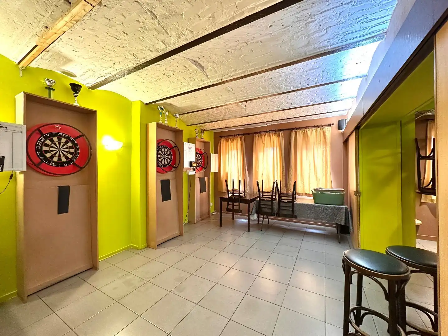 Ruim handelspand (café-restaurant) met terras, woonmogelijkheid en garage in Rutten (Tongeren) foto 6