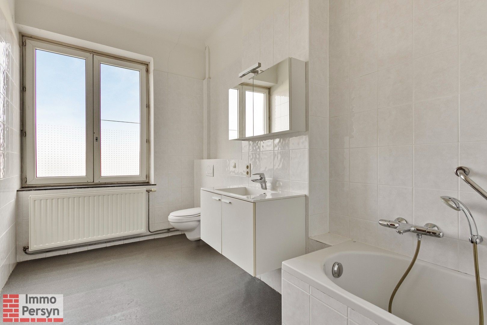 Ruime stadswoning met 3 slaapkamers en tuintje. foto 8