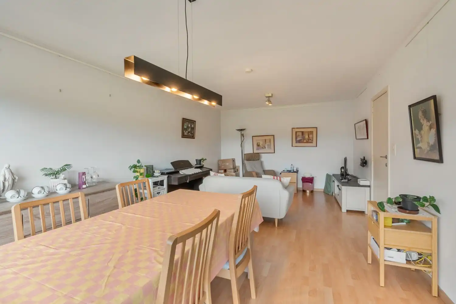 Centraal gelegen, gerenoveerd en energiezuinig appartement met 1 slaapkamer, een terras en een autostaanplaats te Leuven! foto 9