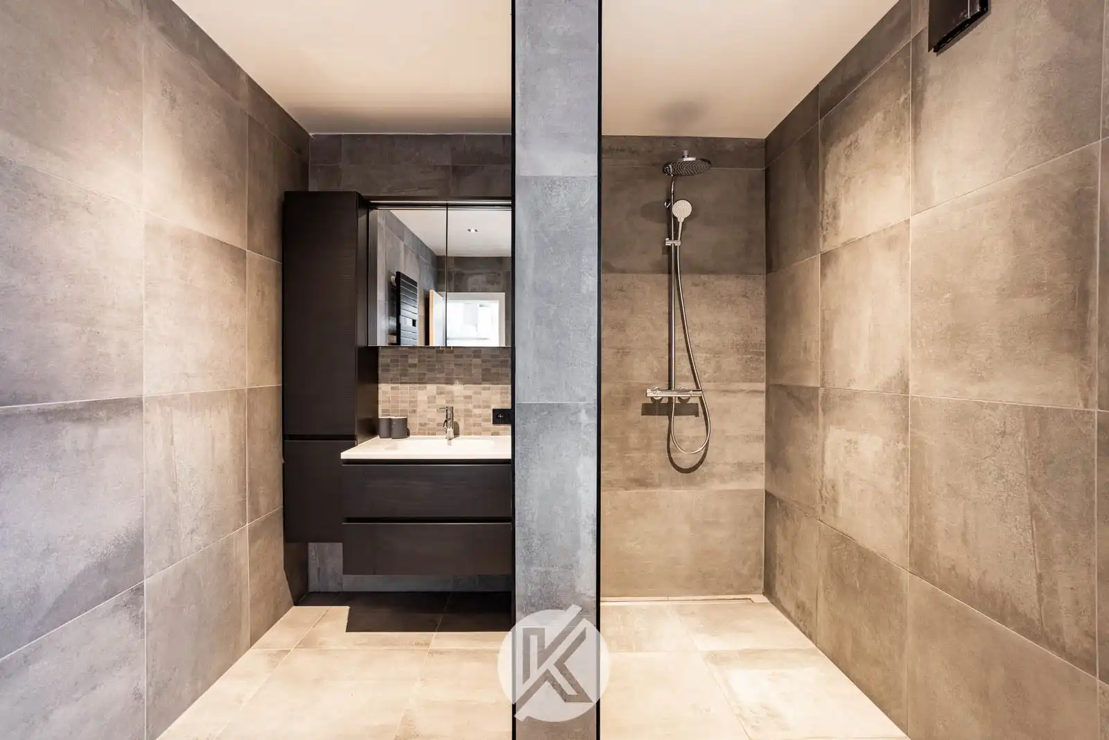 Halfopen bebouwing met vlotte bereikbaarheid foto 9