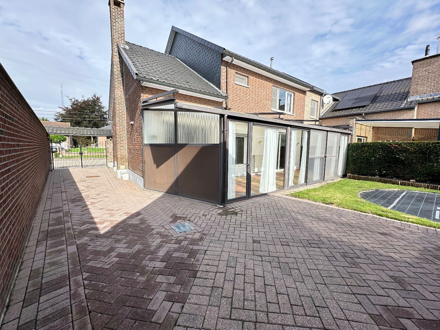 Ruime woning met tuin, terras, garage en 3 slaapkamers foto 17