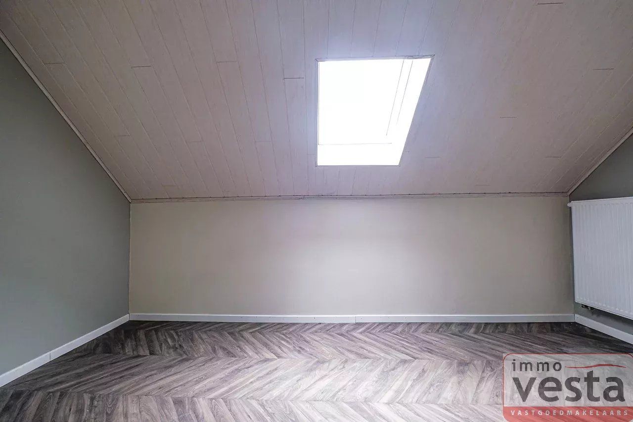 Verzorgde woning met drie slaapkamers foto 16