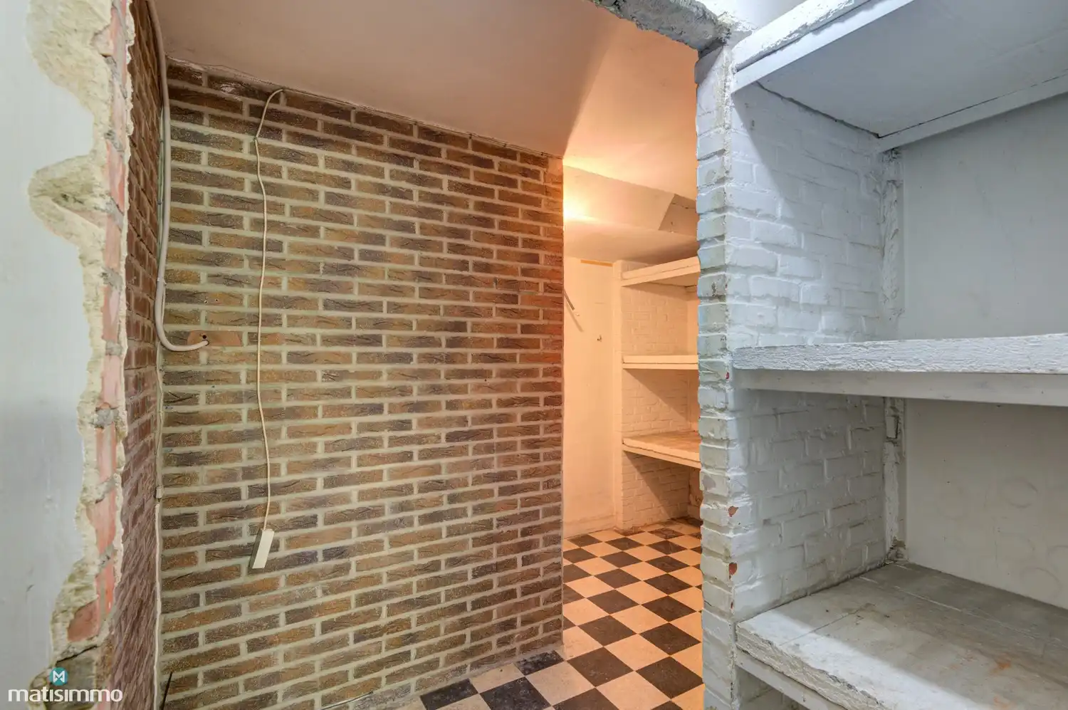 RUIME WONING MET 5 SLAAPKAMERS, INPANDIGE GARAGE EN WELLNESSRUIMTE OP EEN RUIM PERCEEL foto 44