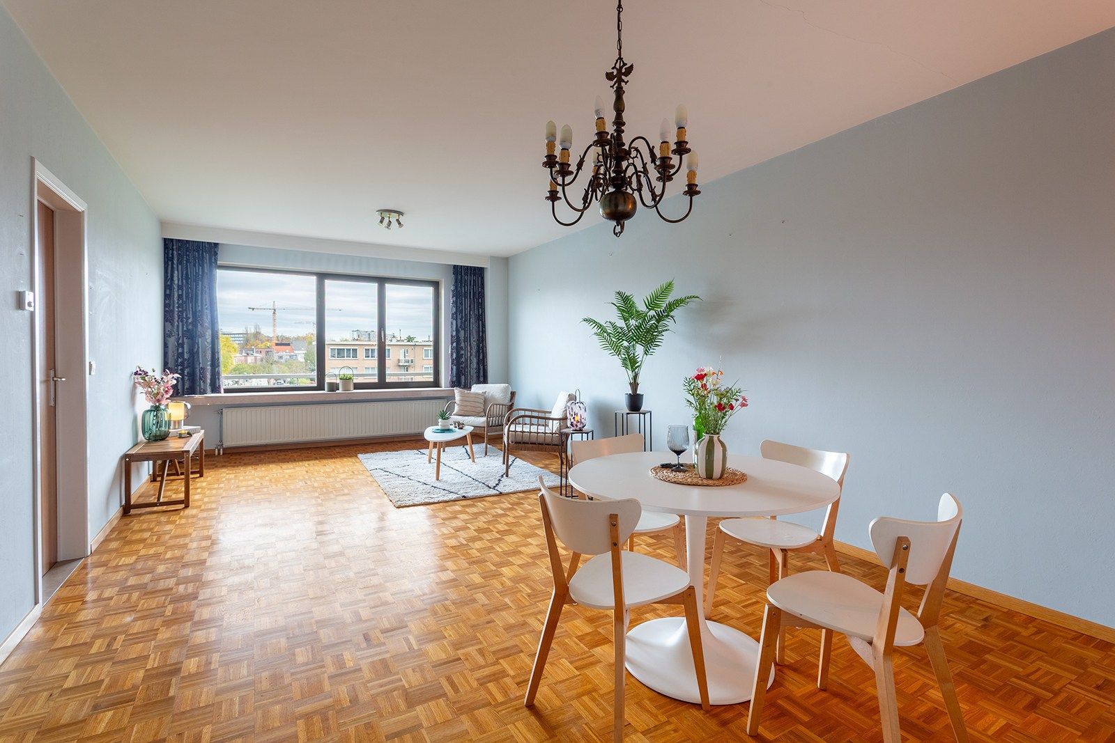 Aangenaam 2-slaapkamerappartement foto 2