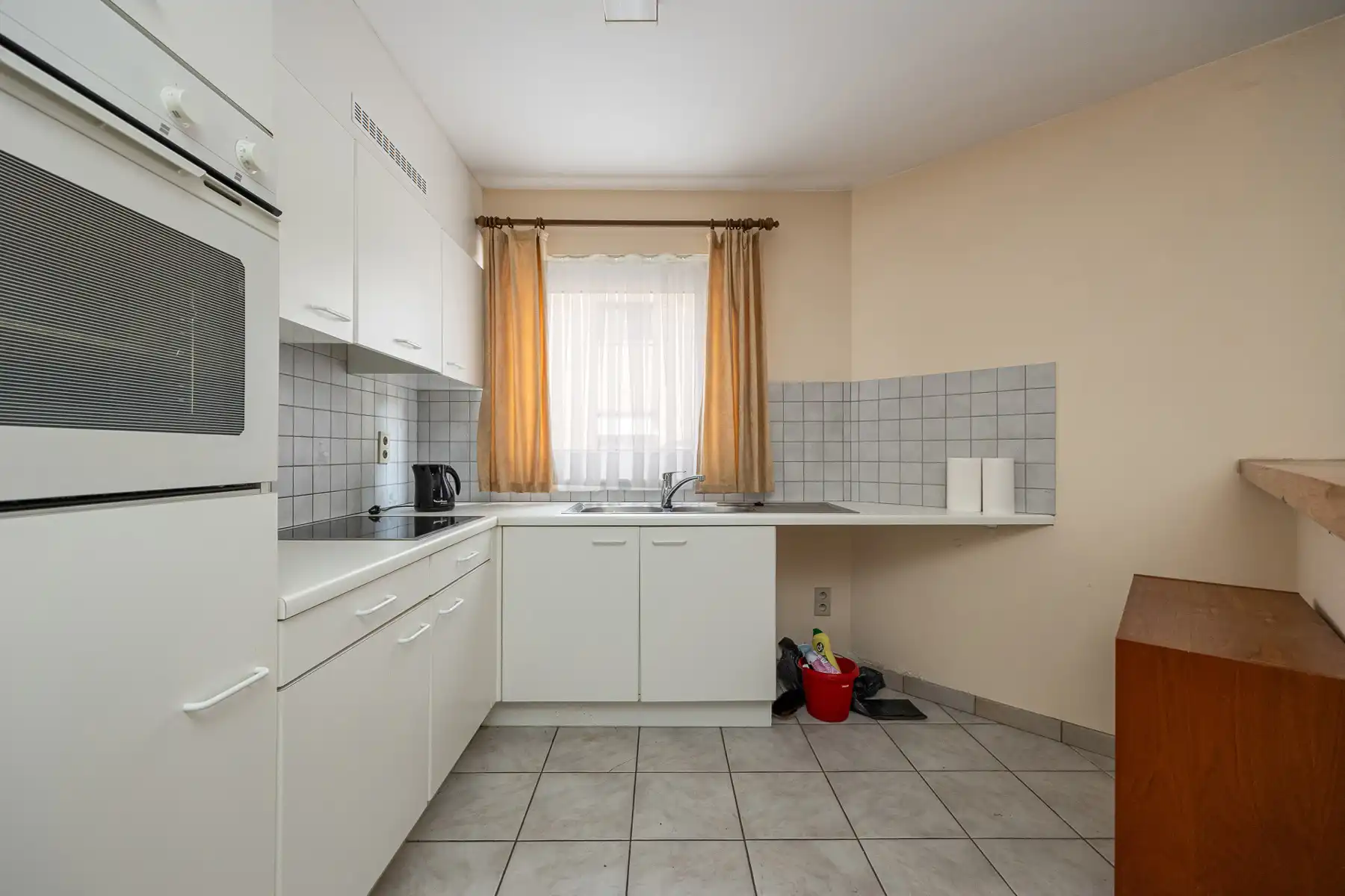 Lichtrijk gelijkvloers hoekappartement in Niel foto 8