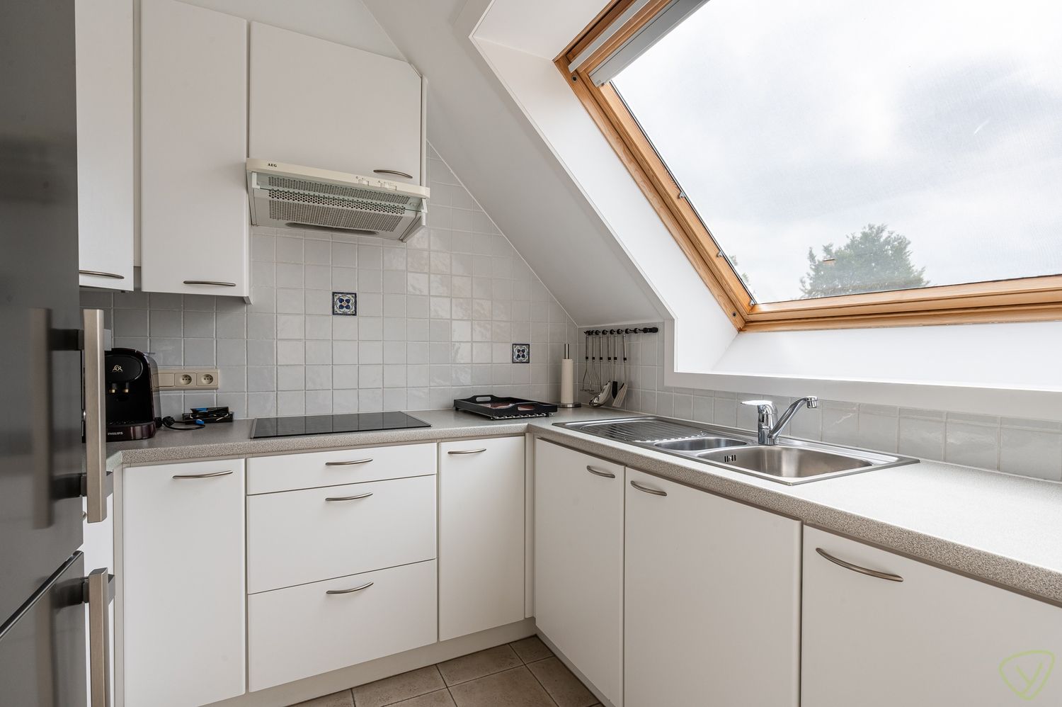 Instapklaar duplex-appartement met terras en garage in Adegem foto 8