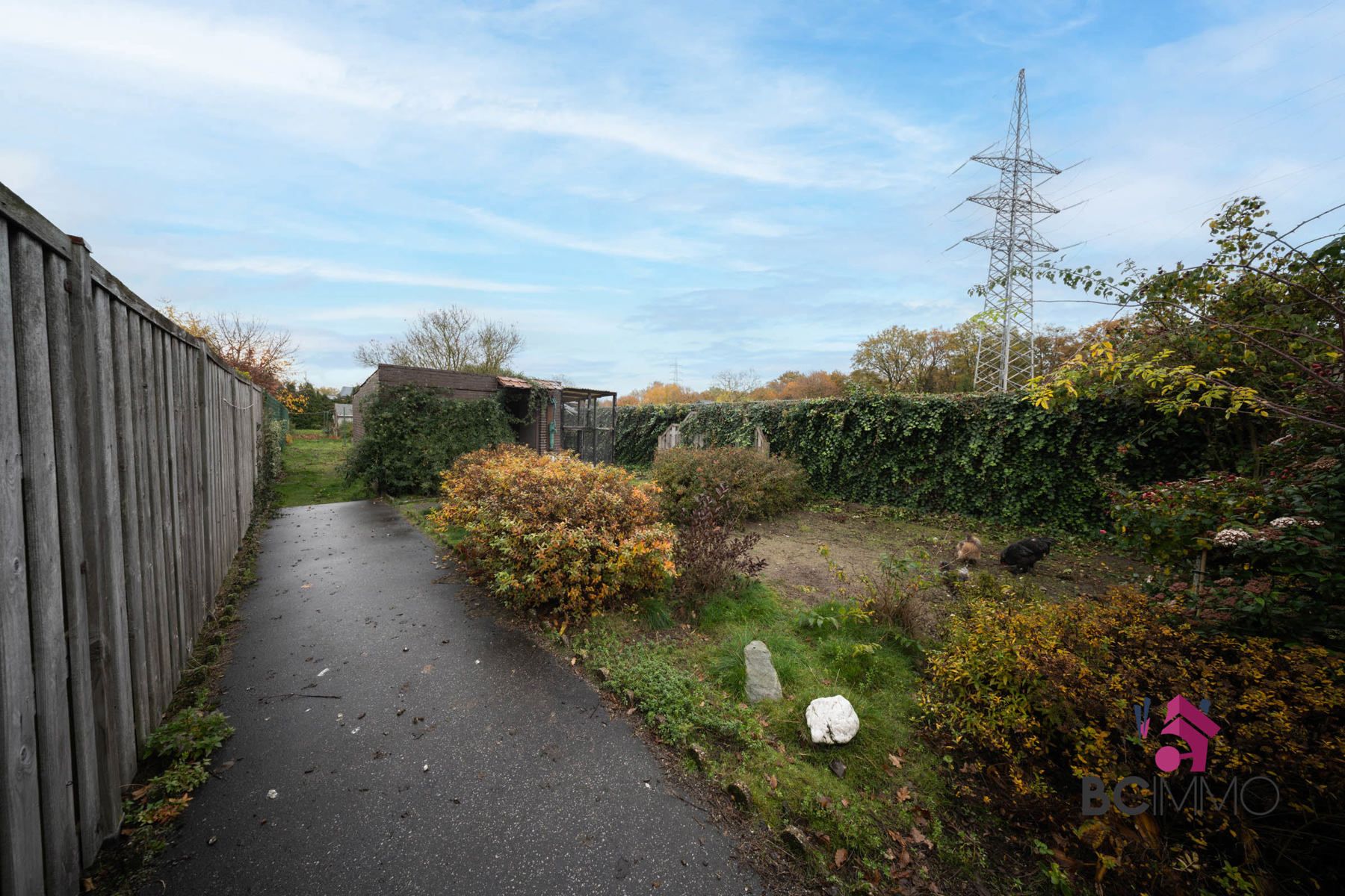 Ruime, tijdloze gezinswoning met 4 slaapkamers, grote tuin en garage en centraal gelegen in Genk foto 20