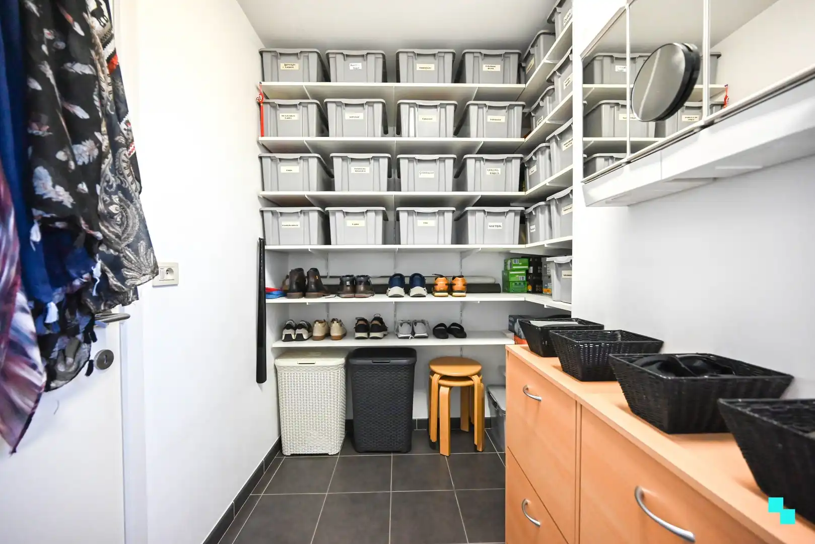 Riant, instapklaar appartement te Kortrijk foto 14