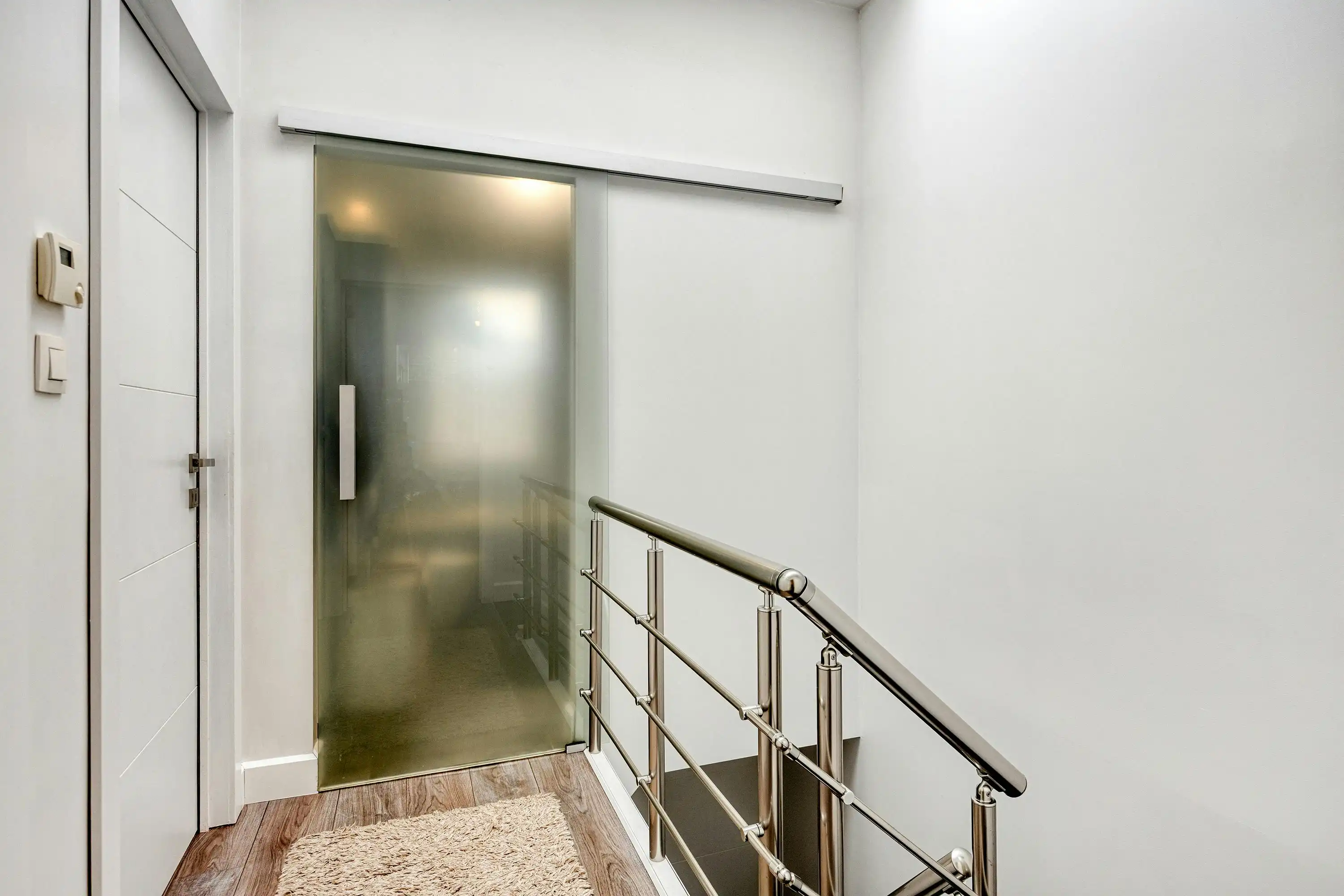 Instapklaar huis met 3 slaapkamers te koop in Merksem foto 14