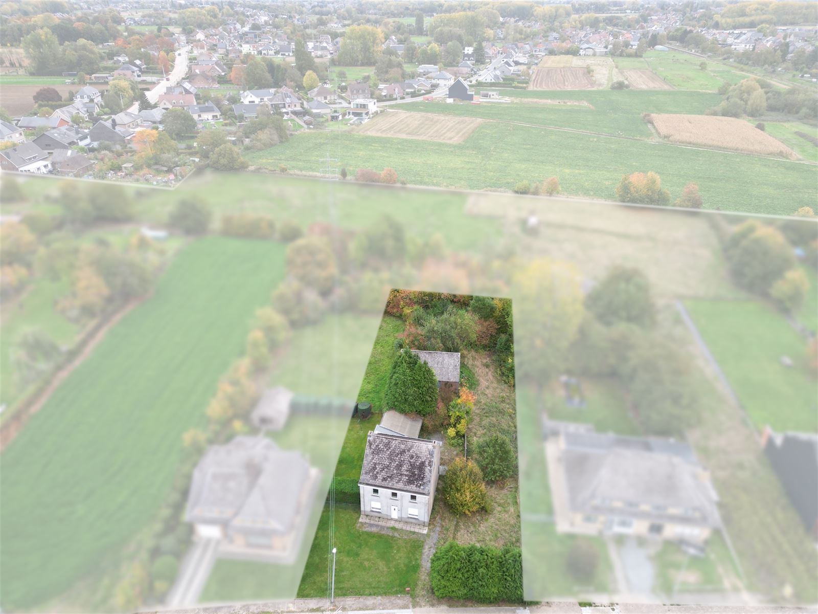 Ruim perceel van 1.460 m² - sloop- en heropbouw – Mere foto {{pictureIndex}}