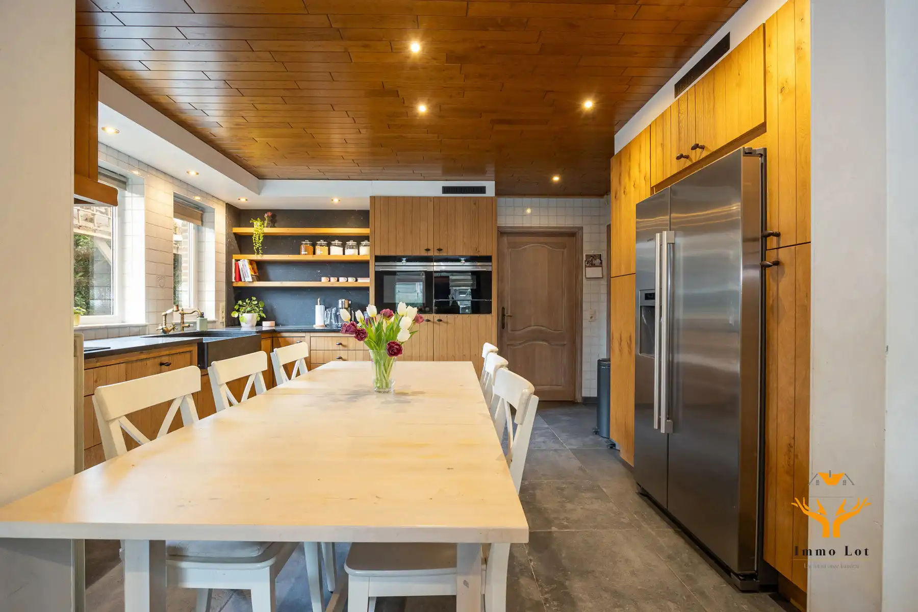 Instapklare gezinswoning met 7 slpk en tal van mogelijkheden foto 8