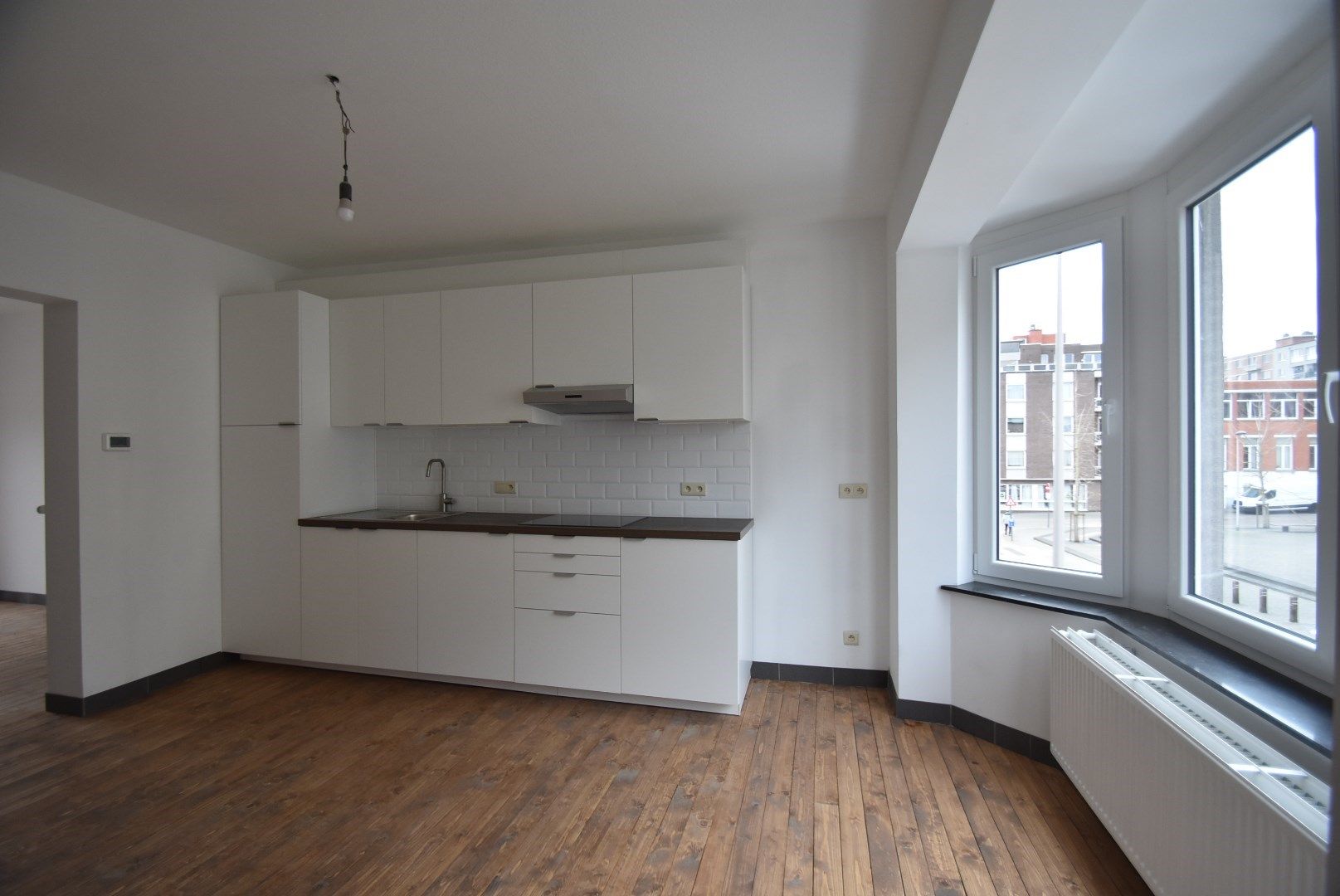 Netjes gerenoveerde duplex met twee slaapkamers en terras op mooie locatie in het centrum van Tongeren - GEEN BIJKOMENDE GEM. ONKOSTEN foto 8