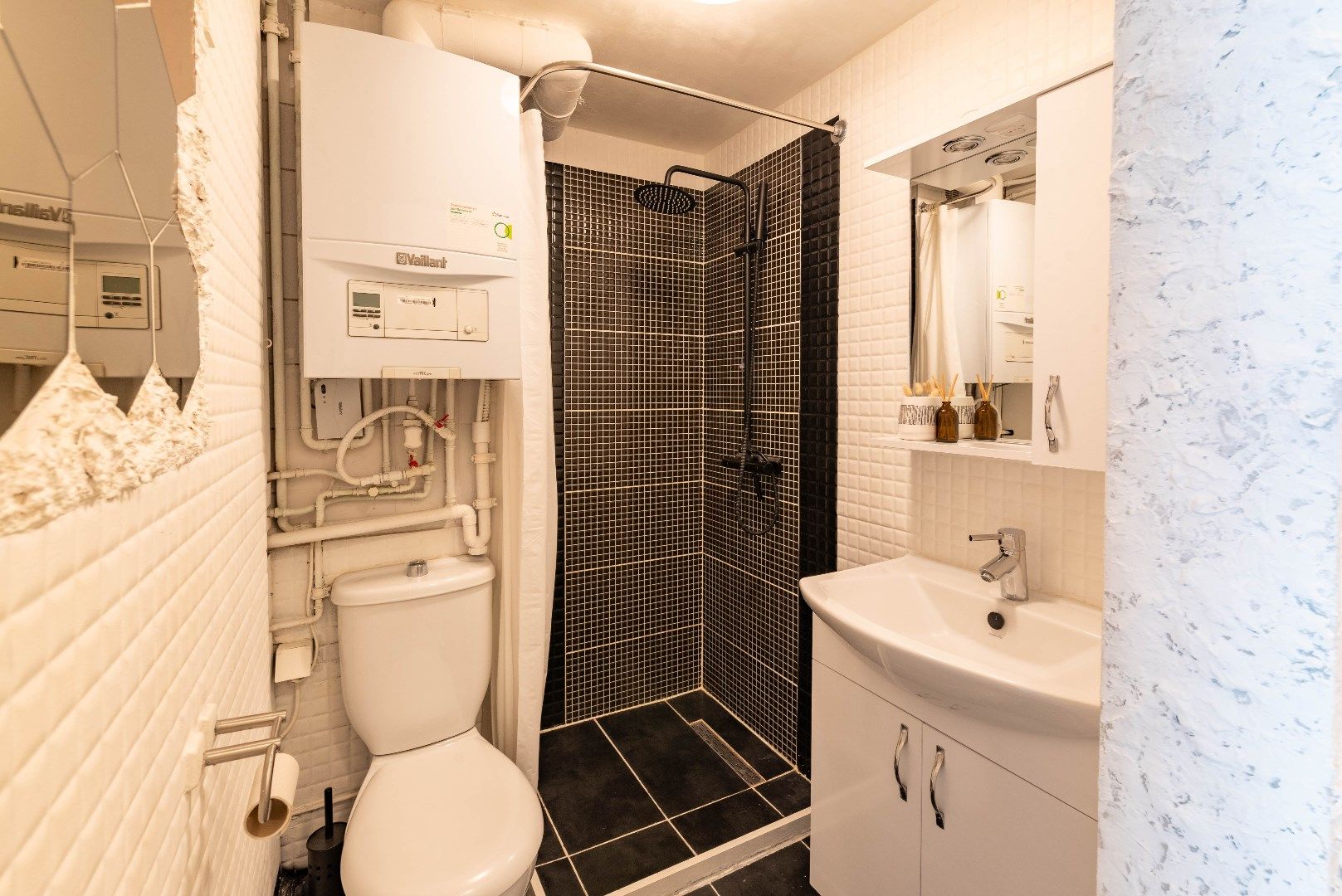 Gemeubeld 1-slpk app. nabij station Berchem foto 10