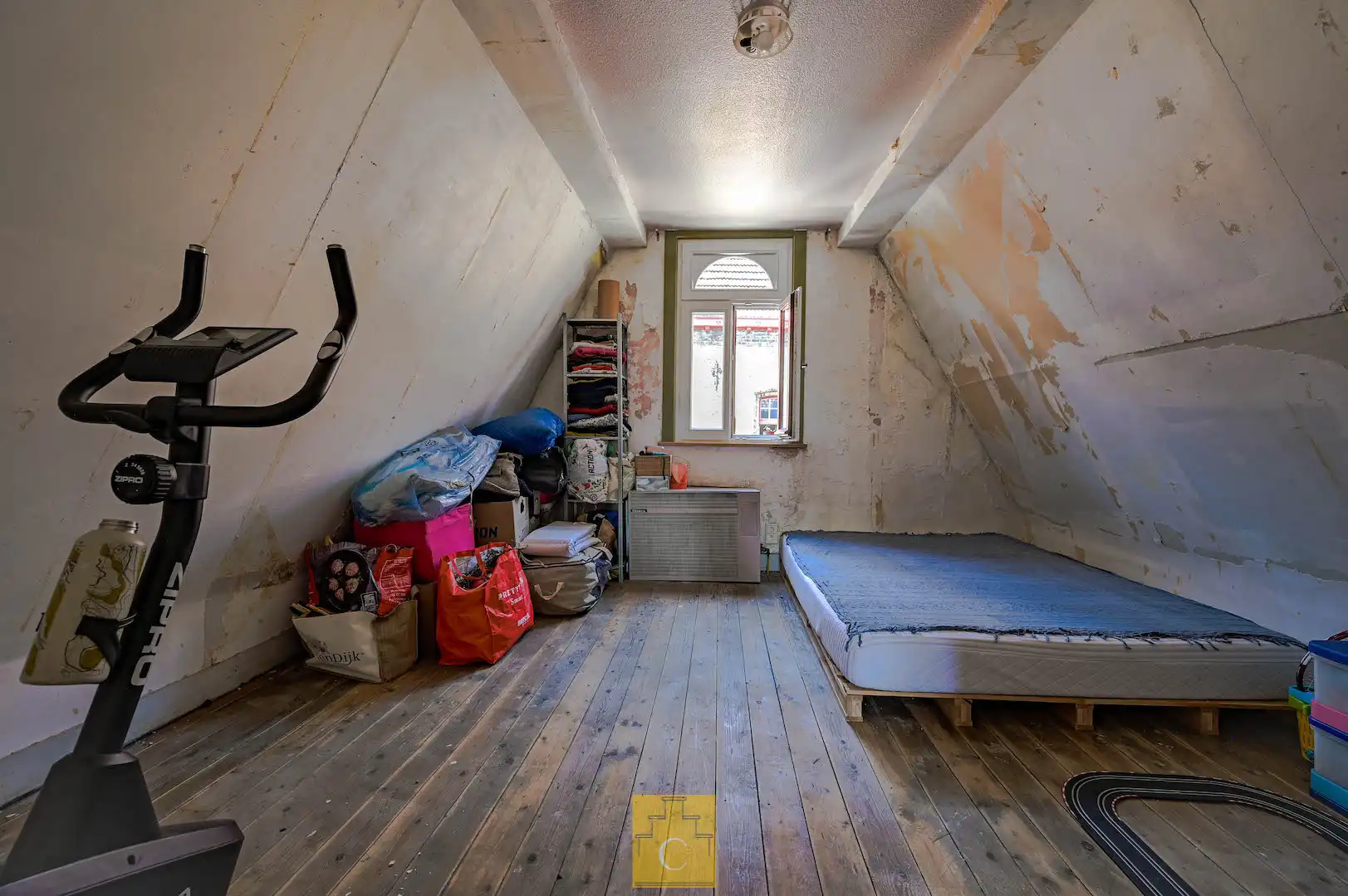 authentiek trapgevelhuis met zonnige stadstuin op toplocatie nabij het Minnewater foto 27