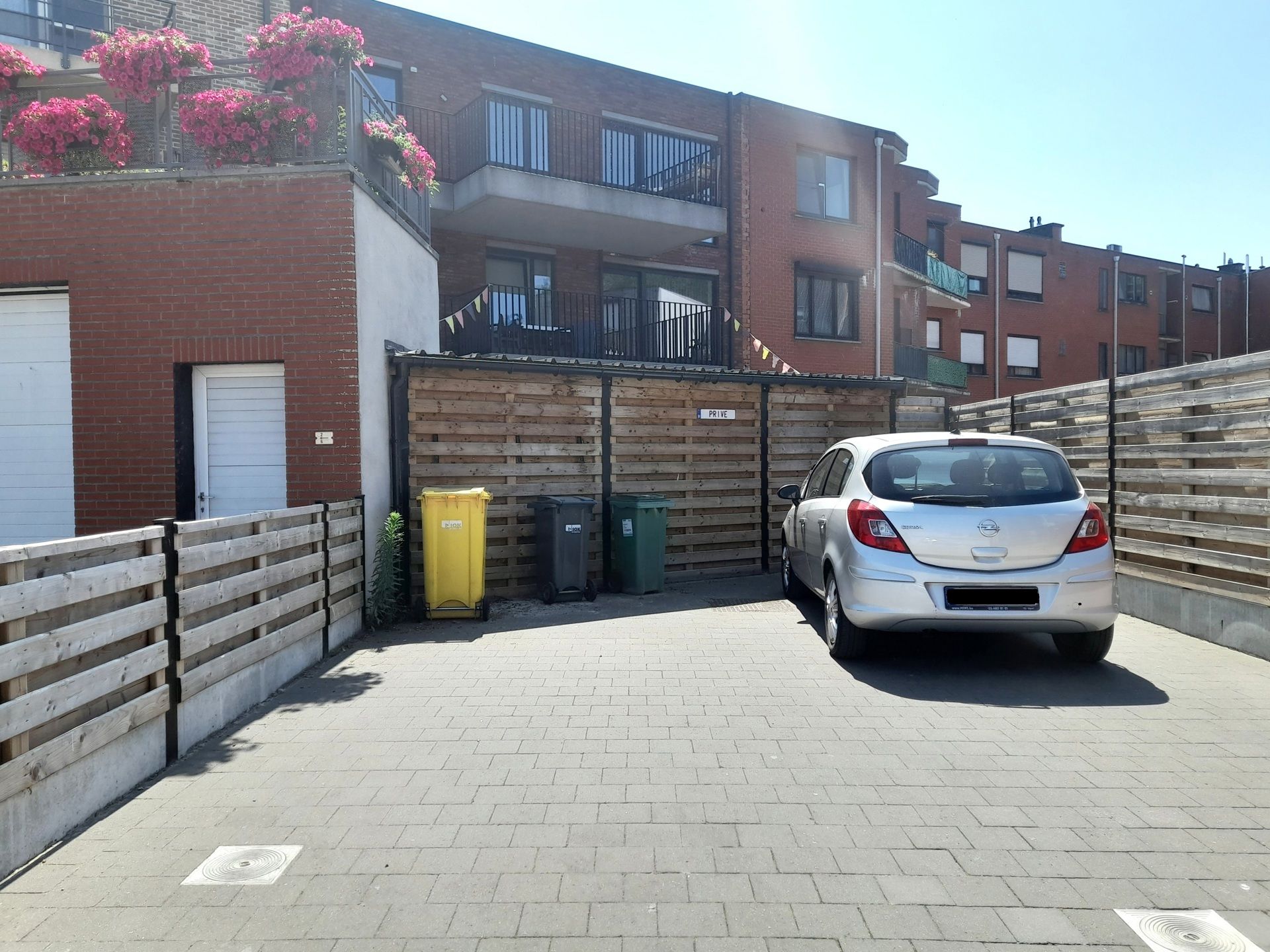Mooi 3-slaapkamerappartement in centrum Nijlen foto 3