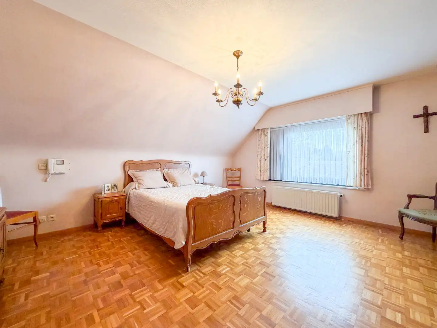 Villa op groot perceel met open zicht: 4 slaapkamers, 2 badkamers, grote tuin, topper te Torhout! foto 26