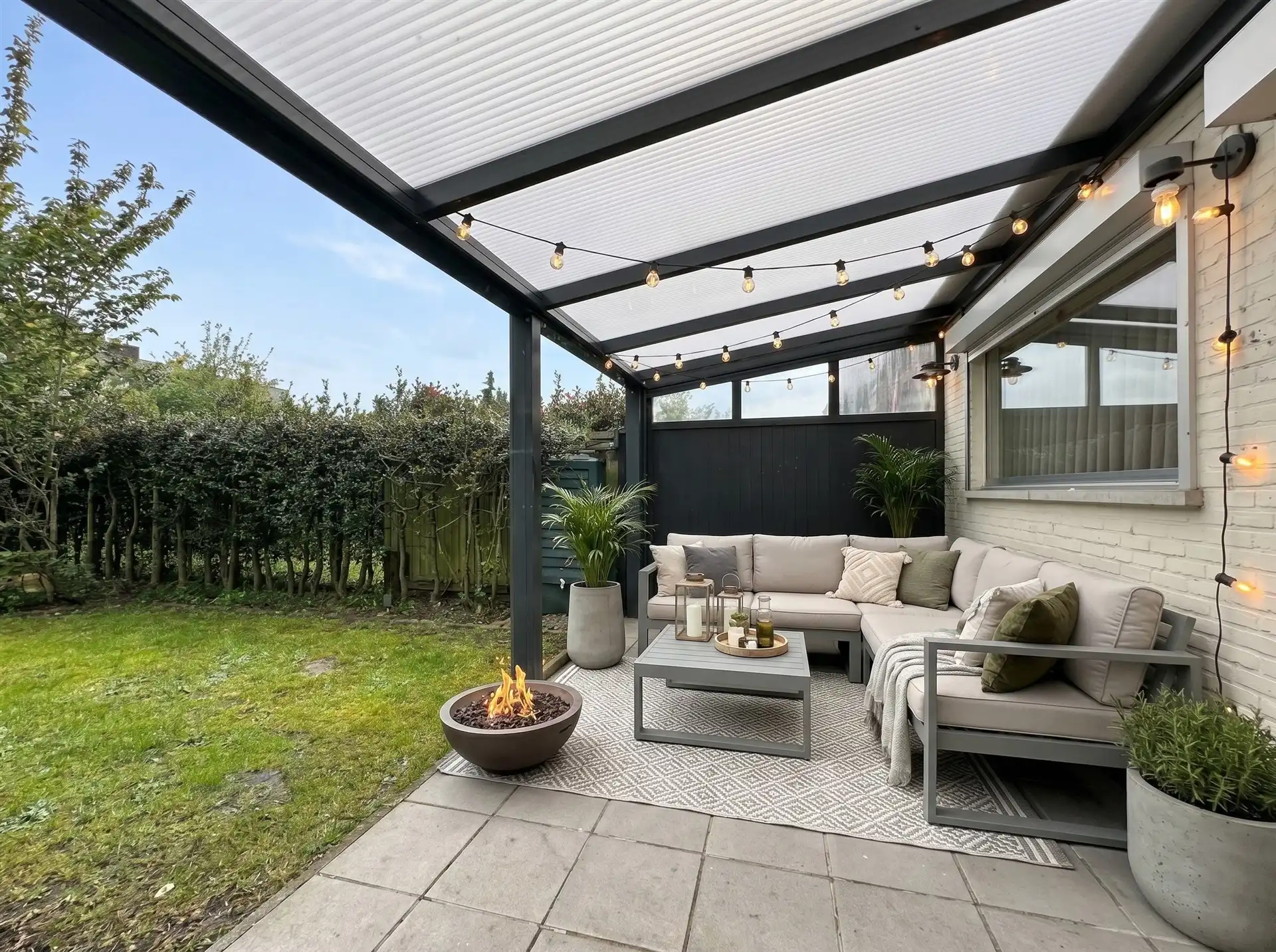 Ruime woning met 4 slaapkamers en garage gelegen in gunstige omgeving te Belsele! foto 7