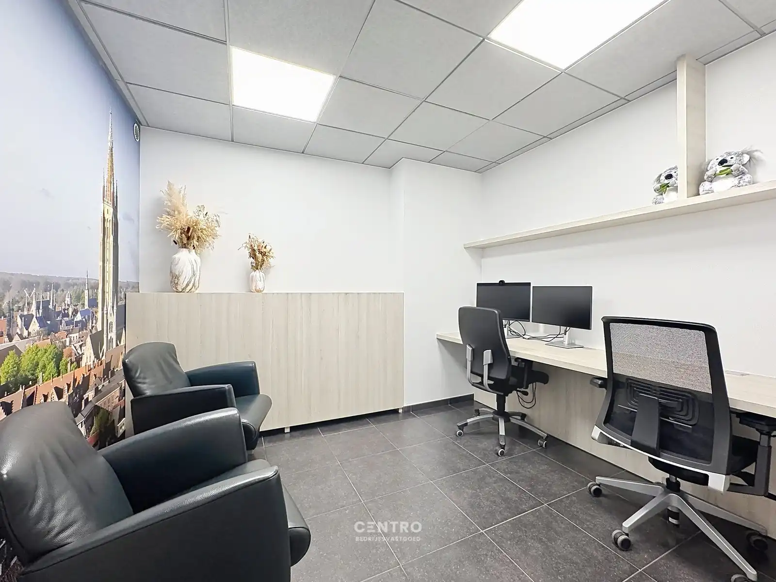 Prachtig afgewerkte kantoorruimte op interessante ligging! foto 29