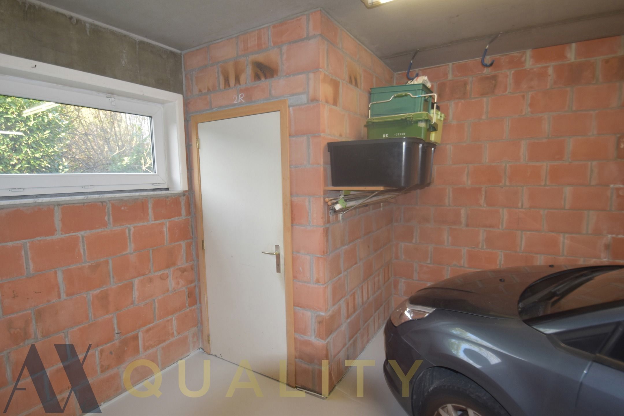 Centr. en rustig gel. energiezuin. 2 slpk.-appt. met terr., staanpl. en berging foto 27