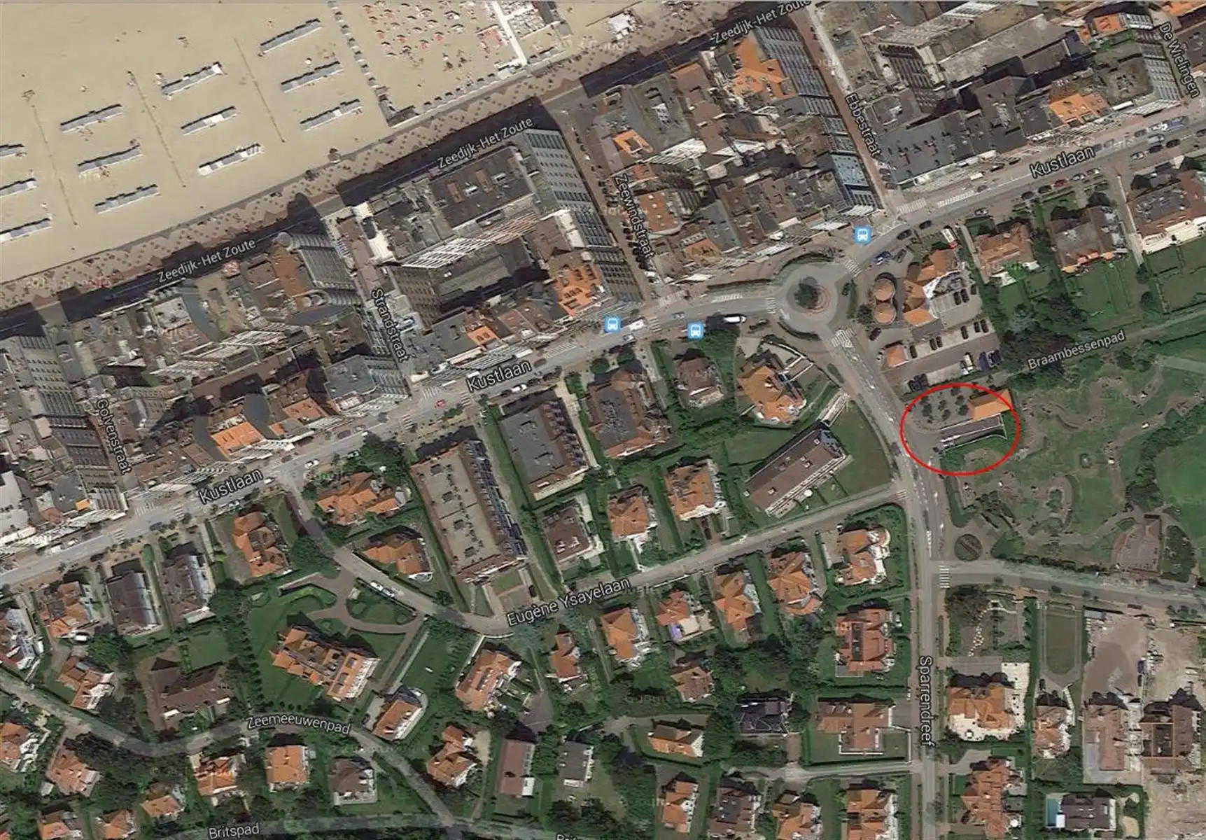 Makkelijk inrijdbare garagebox op niveau -2 onder de Minigolf foto 2