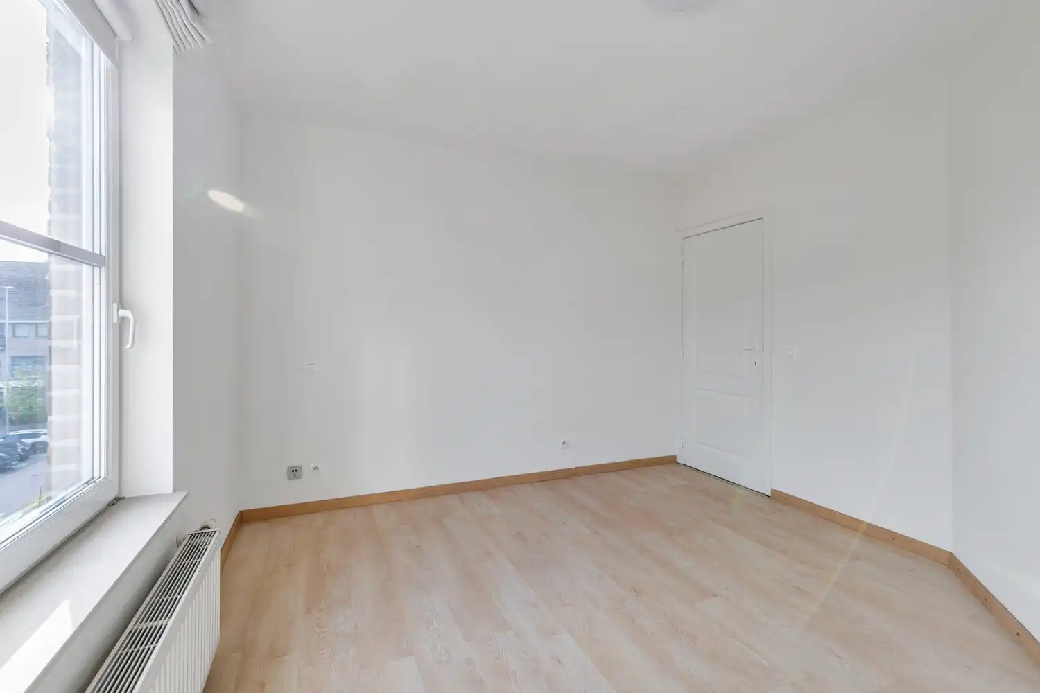 Ruim, licht en zorgeloos wonen in het hart van Lanaken! foto 22
