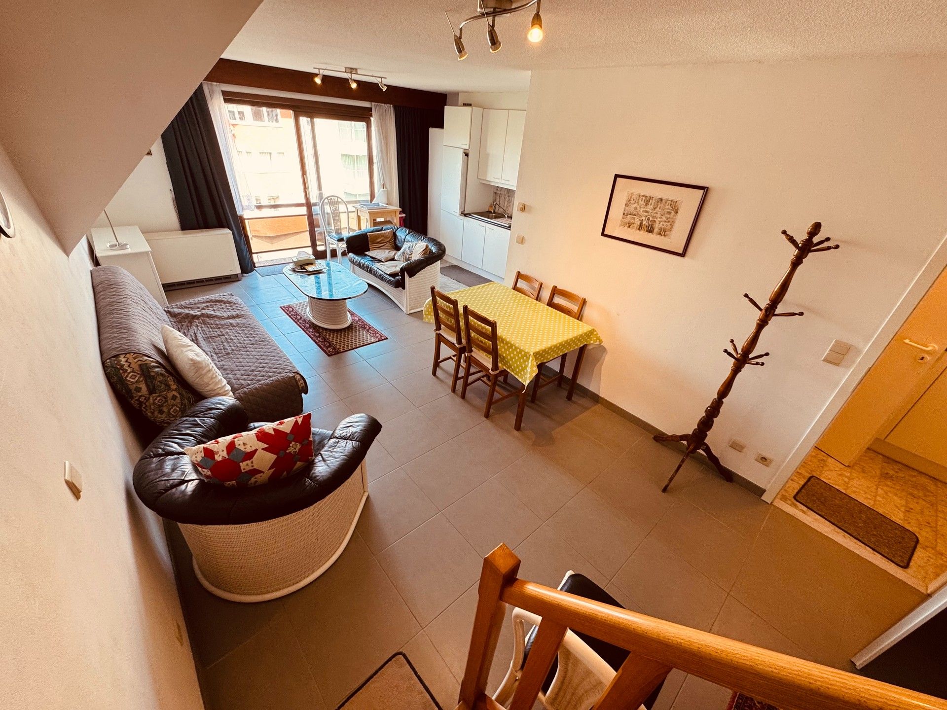 Duplex appartement nabij het centrum van De Haan. foto 4
